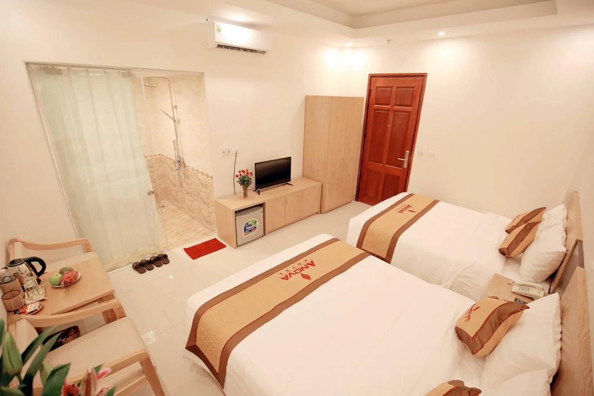 Superior Twin Room in Anova Airport Hotel - Convenient & Friendly