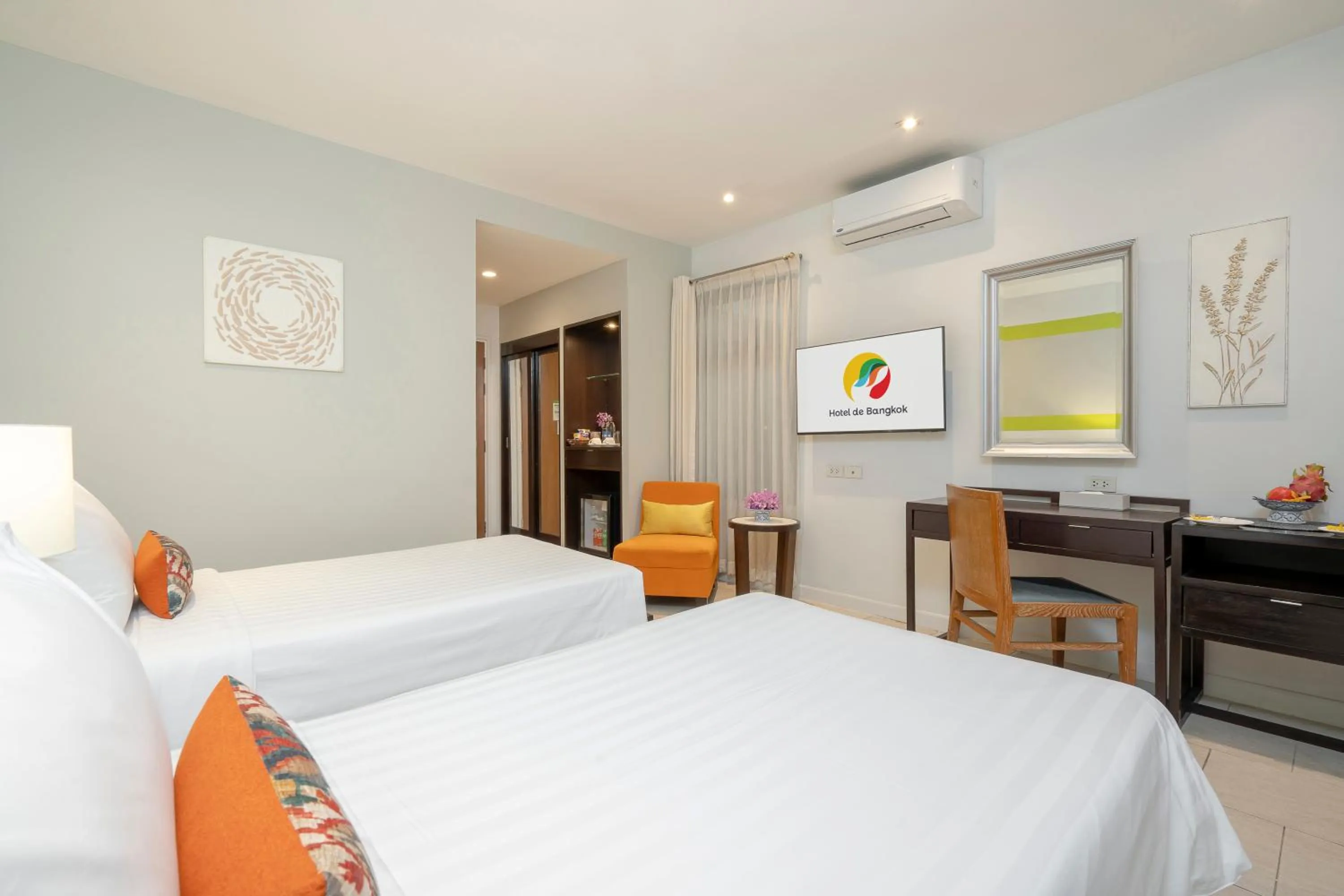 Urban Plus in Hotel De Bangkok