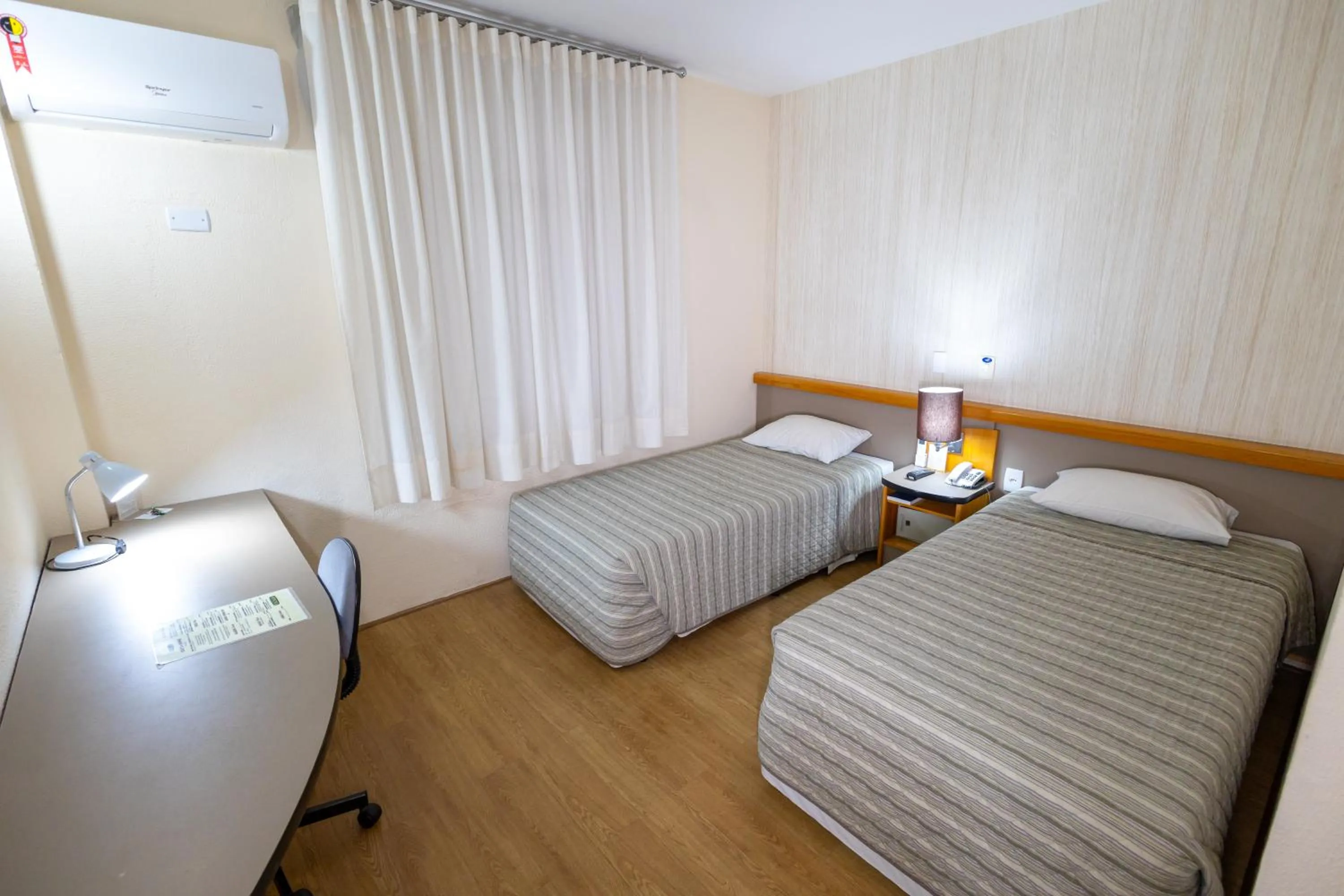 Superior Twin Room in Sables Hotel Guarulhos