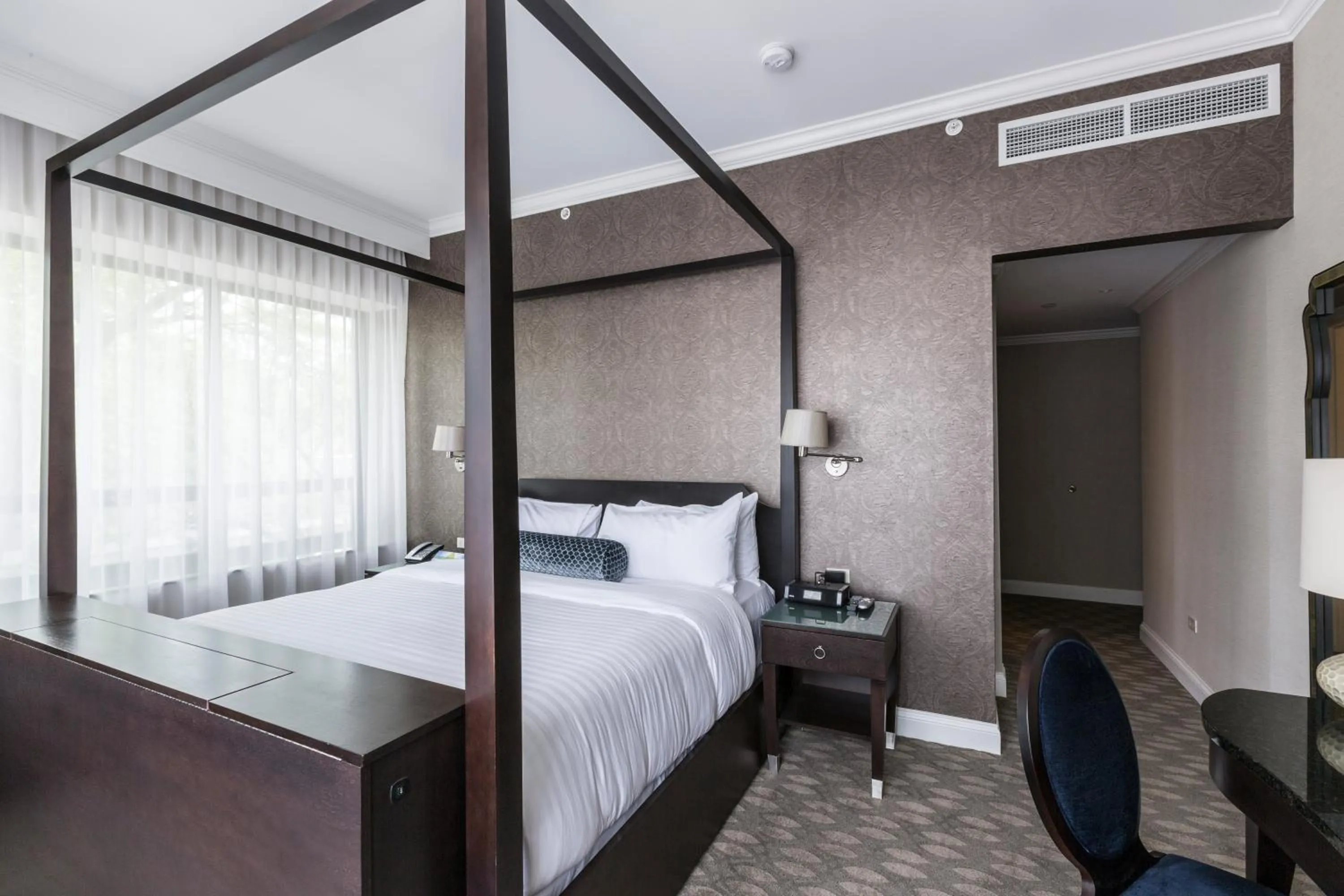 King Room with Spa Bath in La Banque Hotel