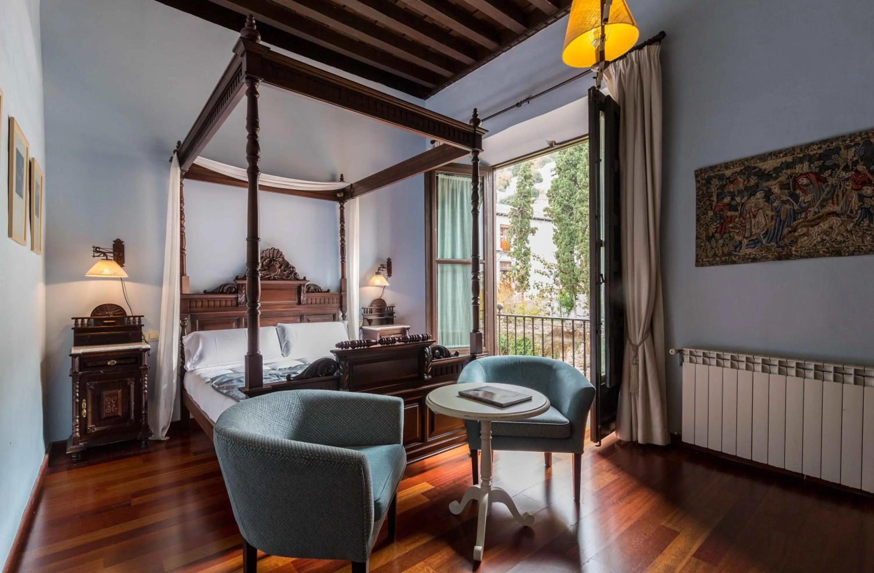 Junior Suite with Alhambra Views in Palacio de Mariana Pineda