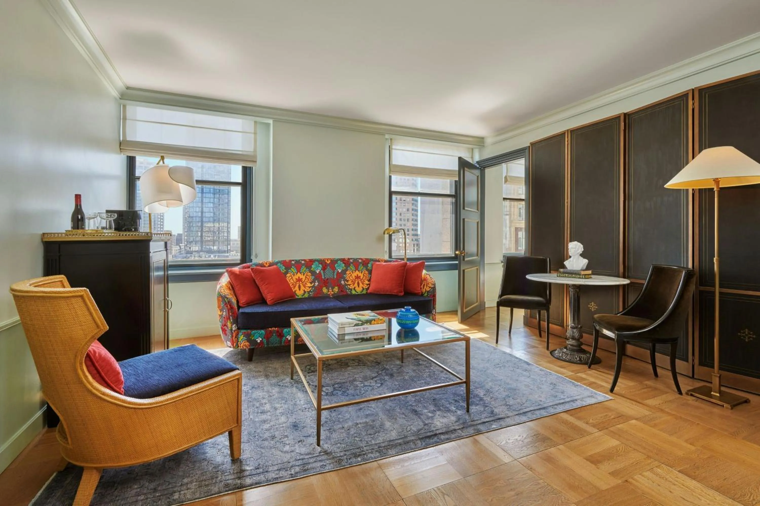 One-Bedroom Olive King Suite with City View - Hearing Accessible in Hotel Per La, Autograph Collection