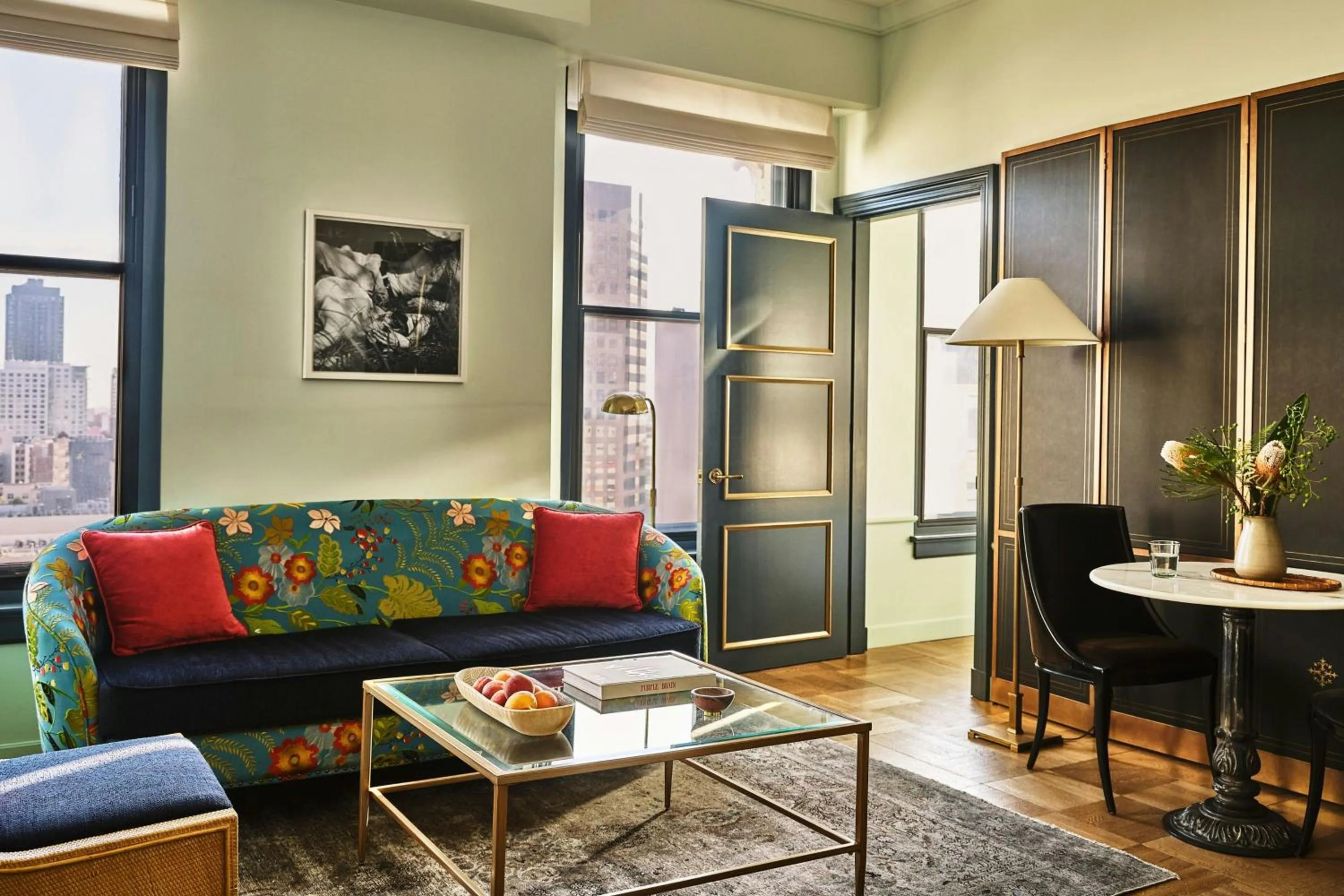 One-Bedroom Olive King Suite - Hearing Accessible in Hotel Per La, Autograph Collection