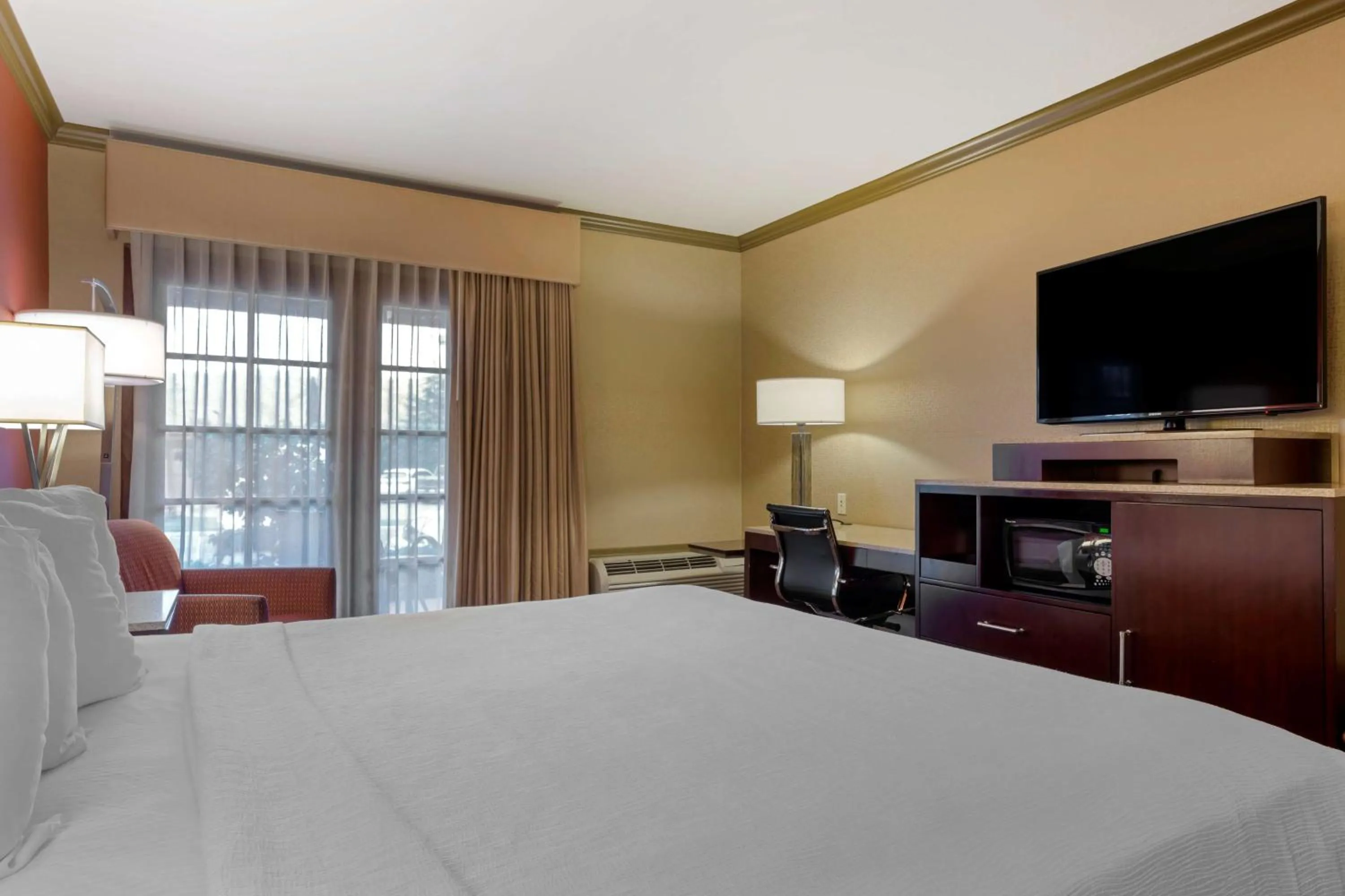 King Room - Non-Smoking in Best Western Plus Brookside Inn