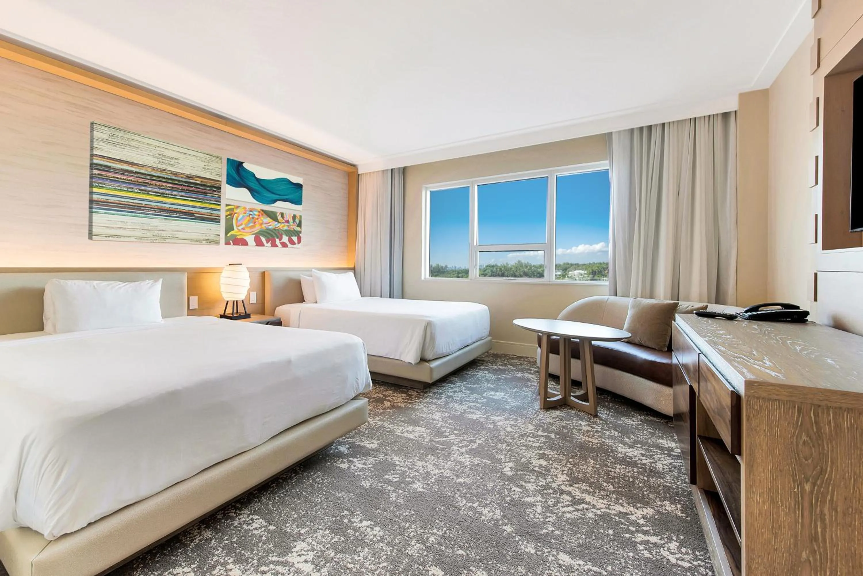 	 Premium Room Two Queen Beds - Bay View in Eden Roc Miami Beach