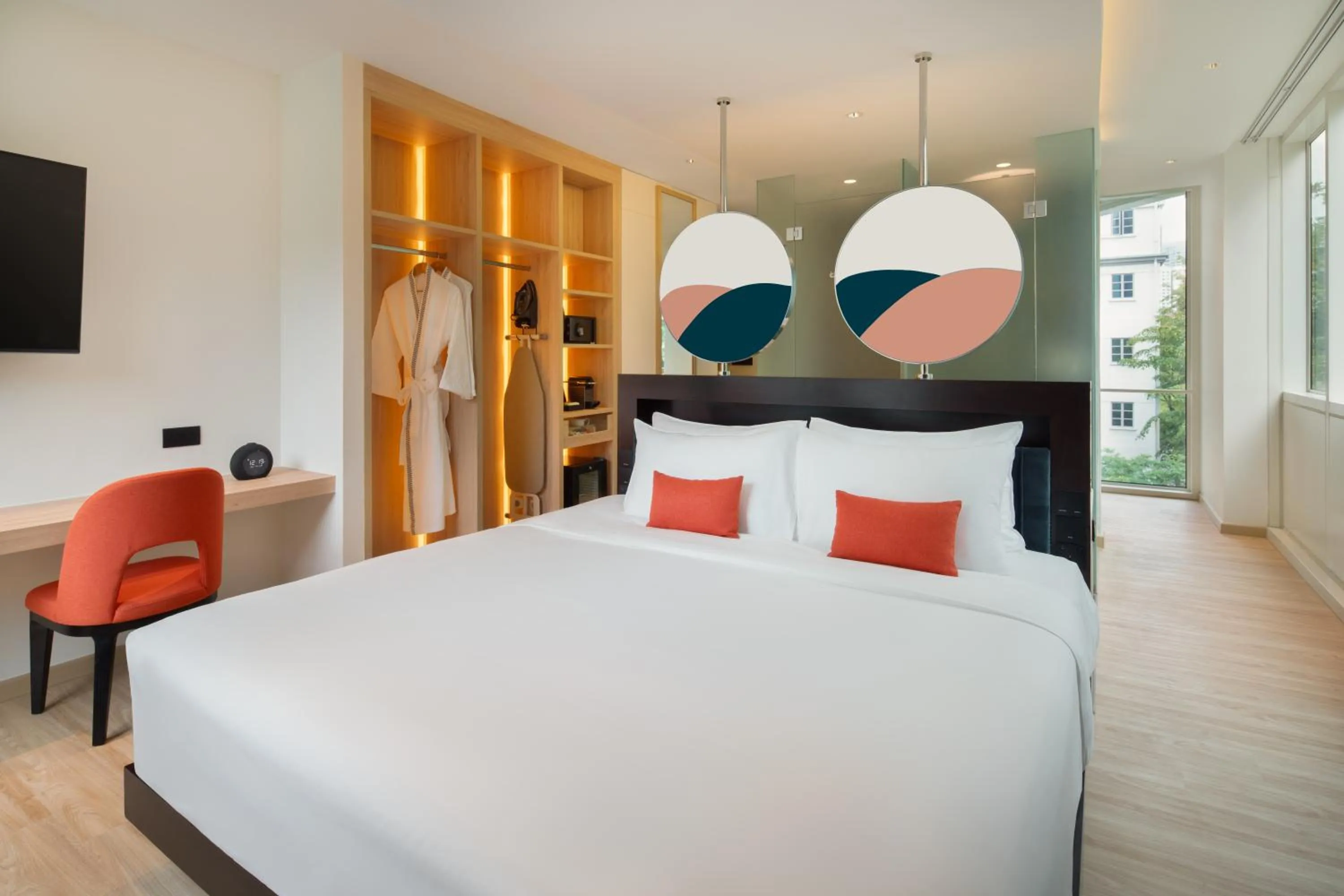 Studio Suite King in Park Regis by Prince Singapore - Newly Renovated