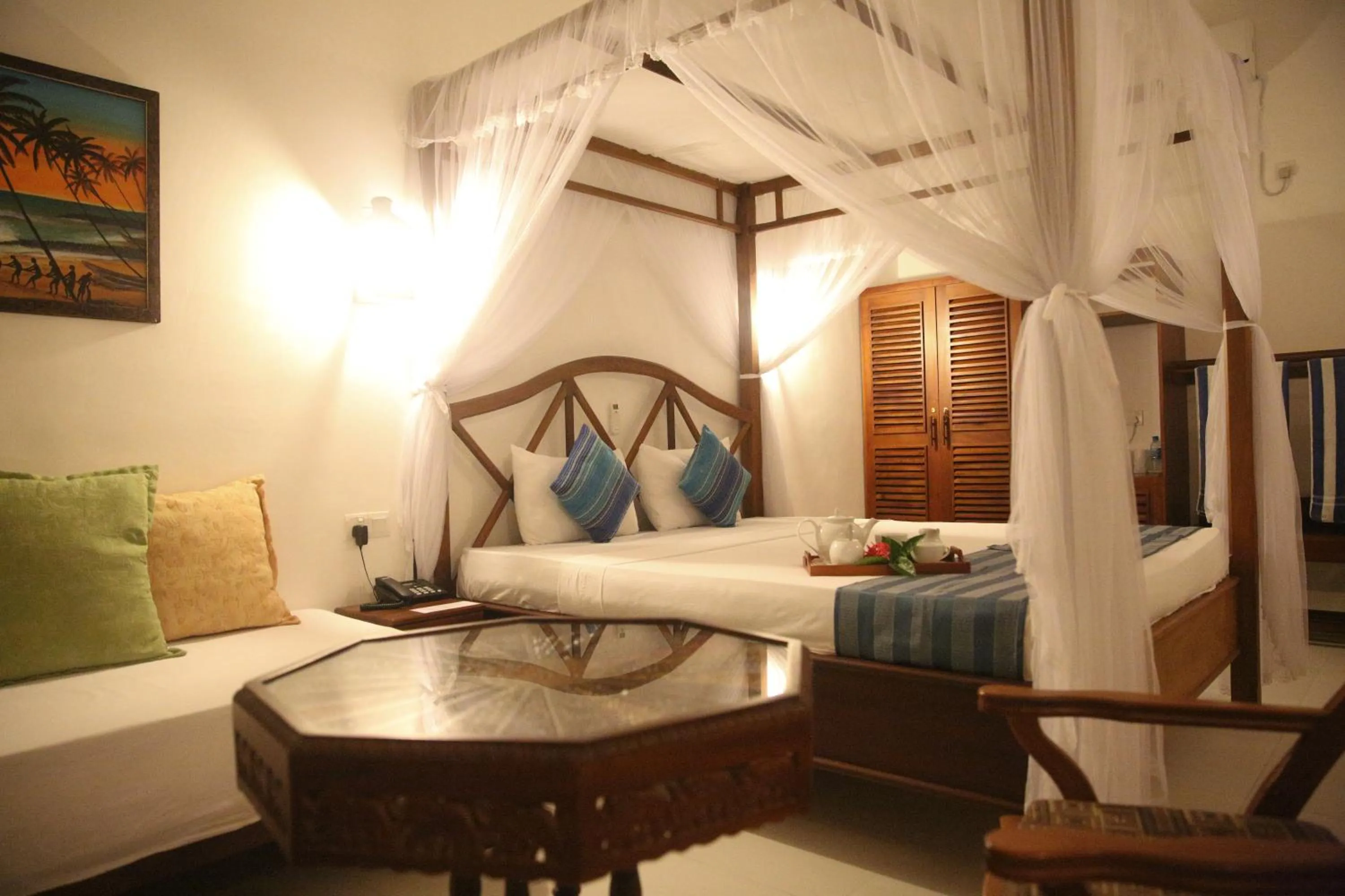 King Room with Sea View - single occupancy in Oasey Beach Hotel