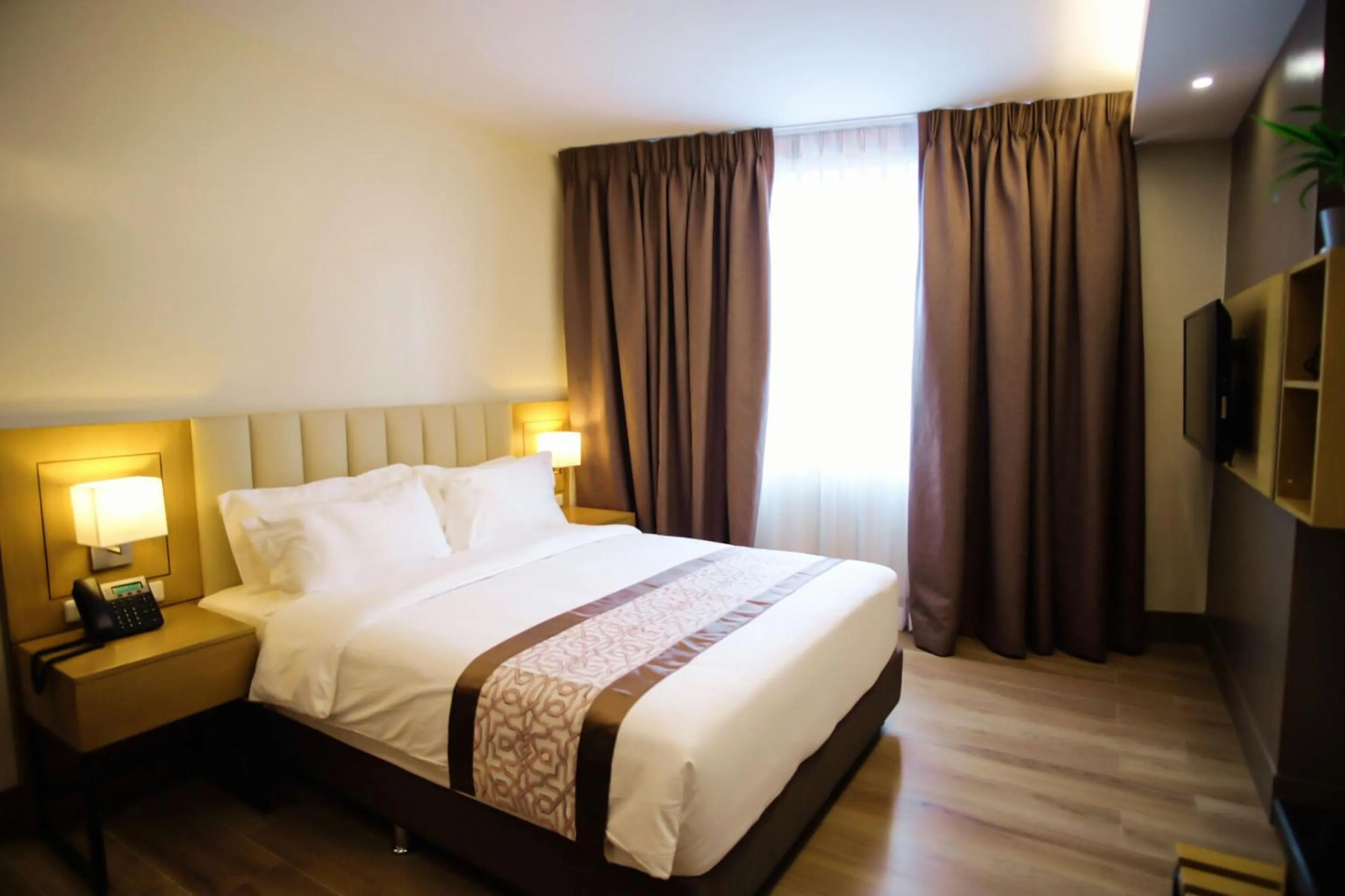 Deluxe Queen Room in Citi Park Hotel Cebu powered by Cocotel