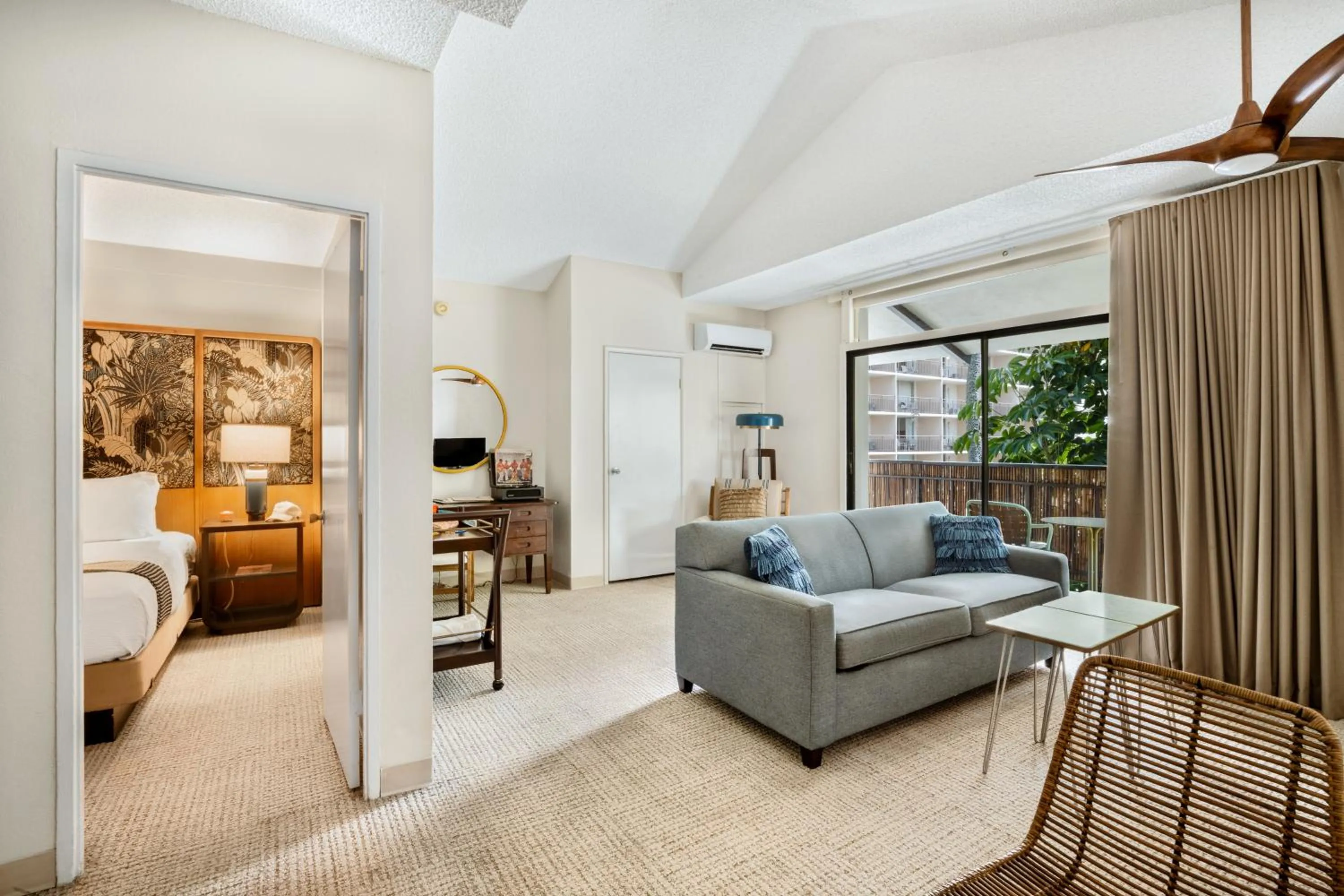 One-Bedroom Bungalow in White Sands Hotel