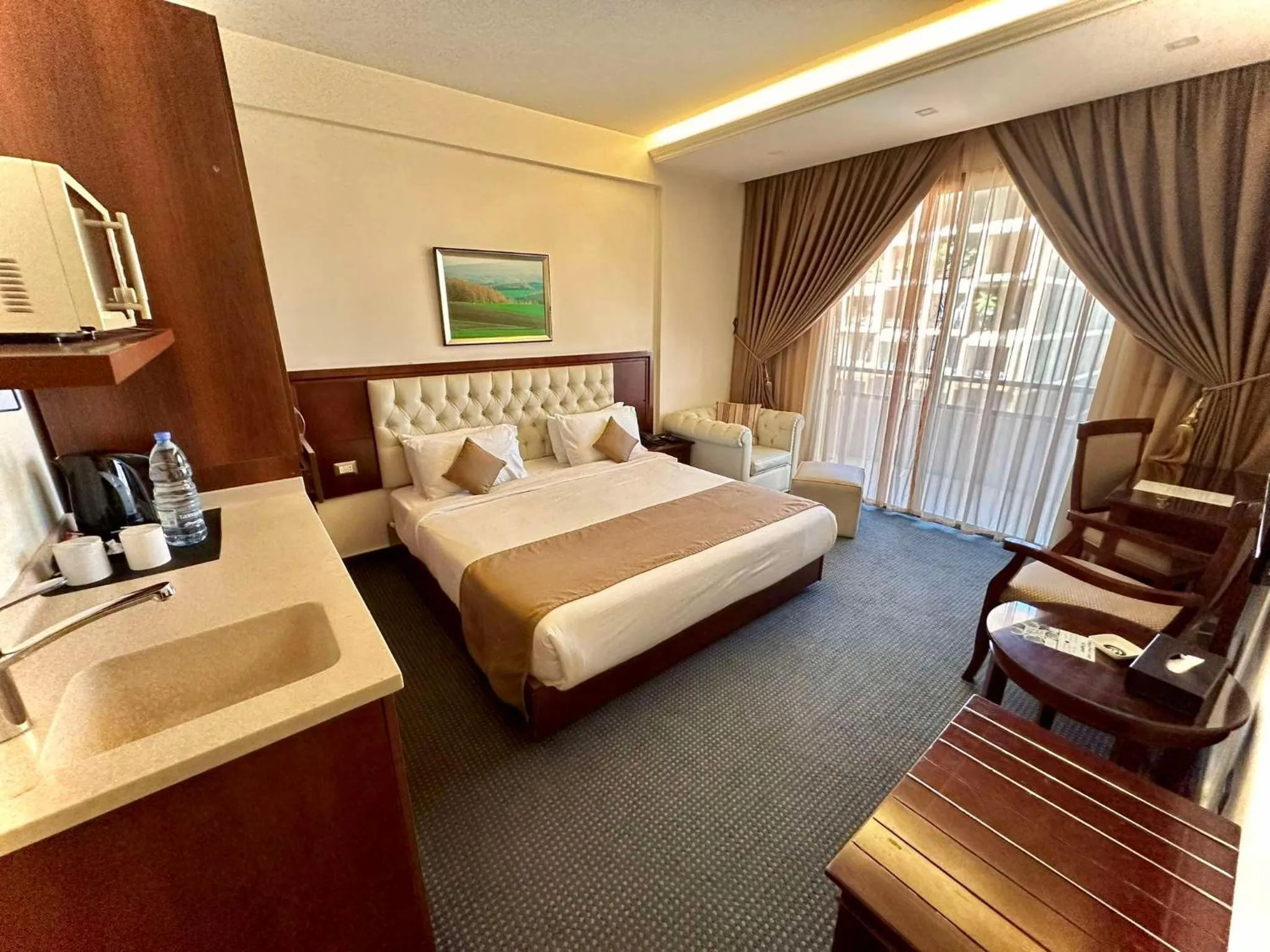 Superior Double or Twin Room in Midtown Hotel & Suites