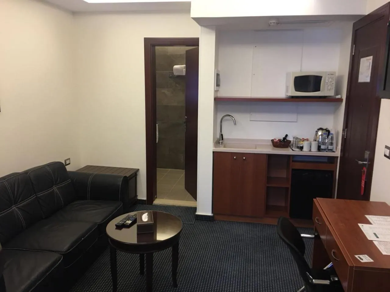 Executive King Suite in Midtown Hotel & Suites