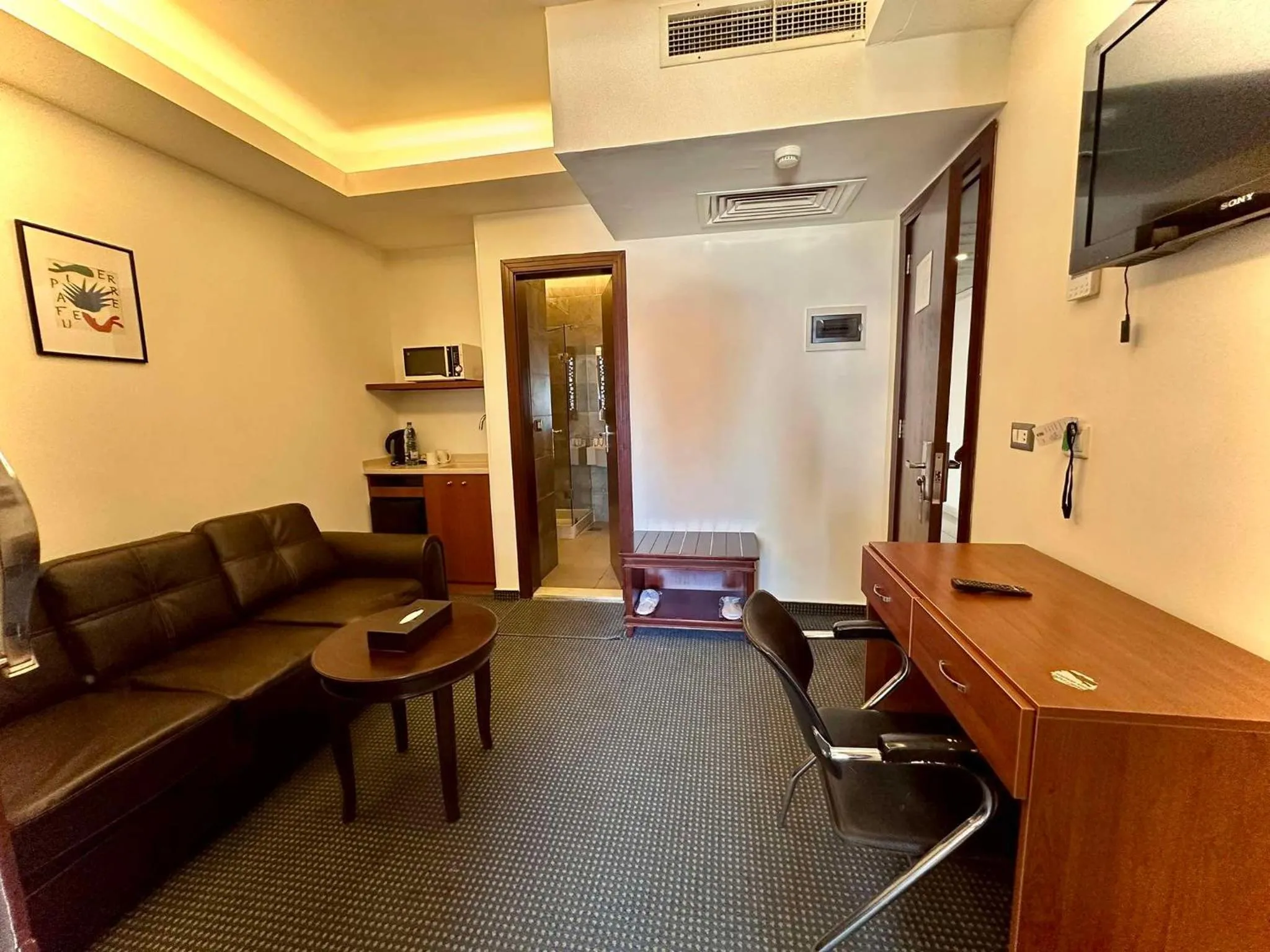 Superior Family Room in Midtown Hotel & Suites