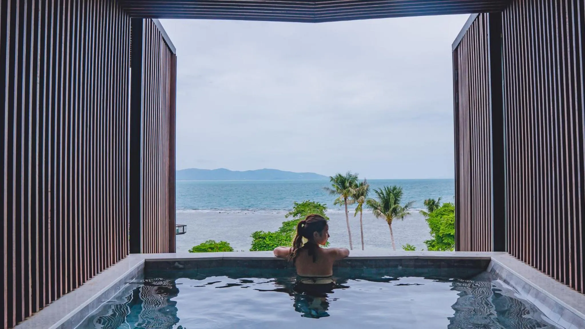 Suite with Sea View in The Cabin Beach Resort