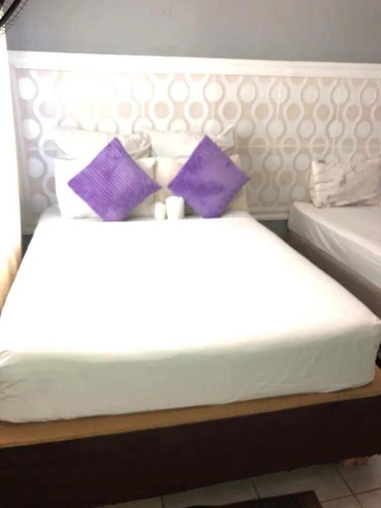 Deluxe Double or Twin Room in FGM Guesthouse 2