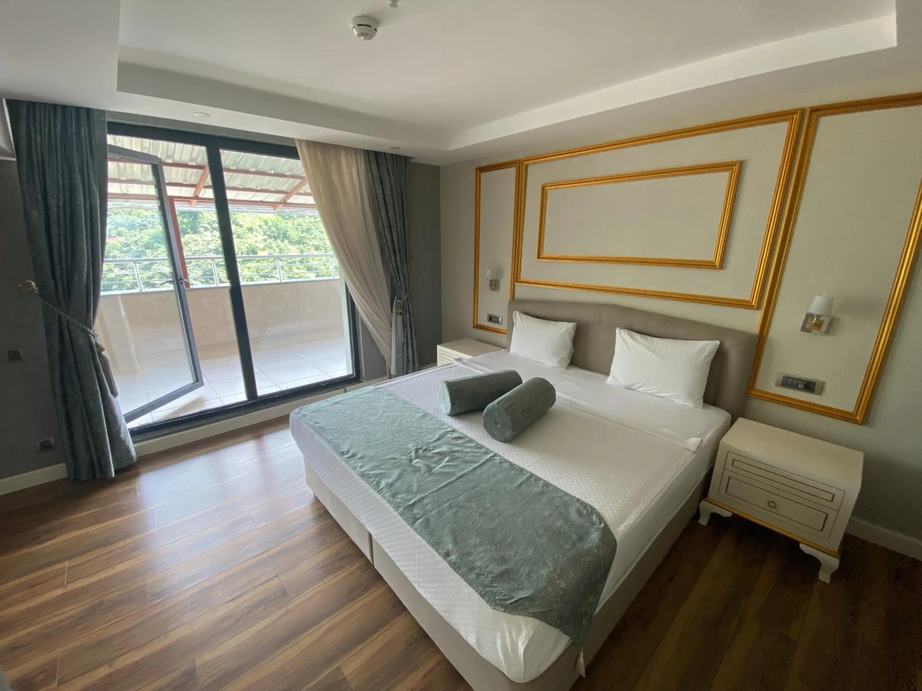 Suite in Kubaliç Hotel