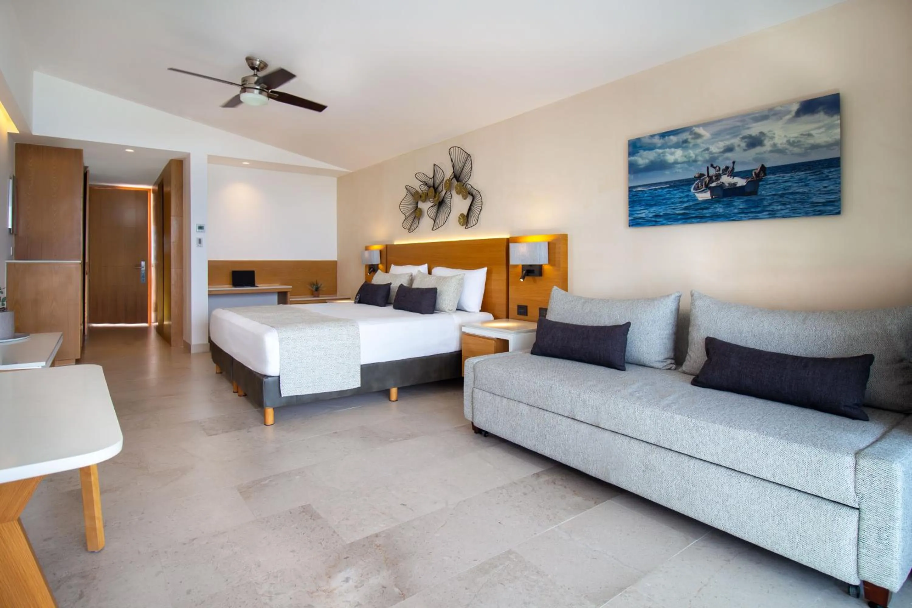 DELUXE PREMIUM OCEANFRONT - single occupancy in Sunset Plaza Beach Resort Puerto Vallarta All Inclusive