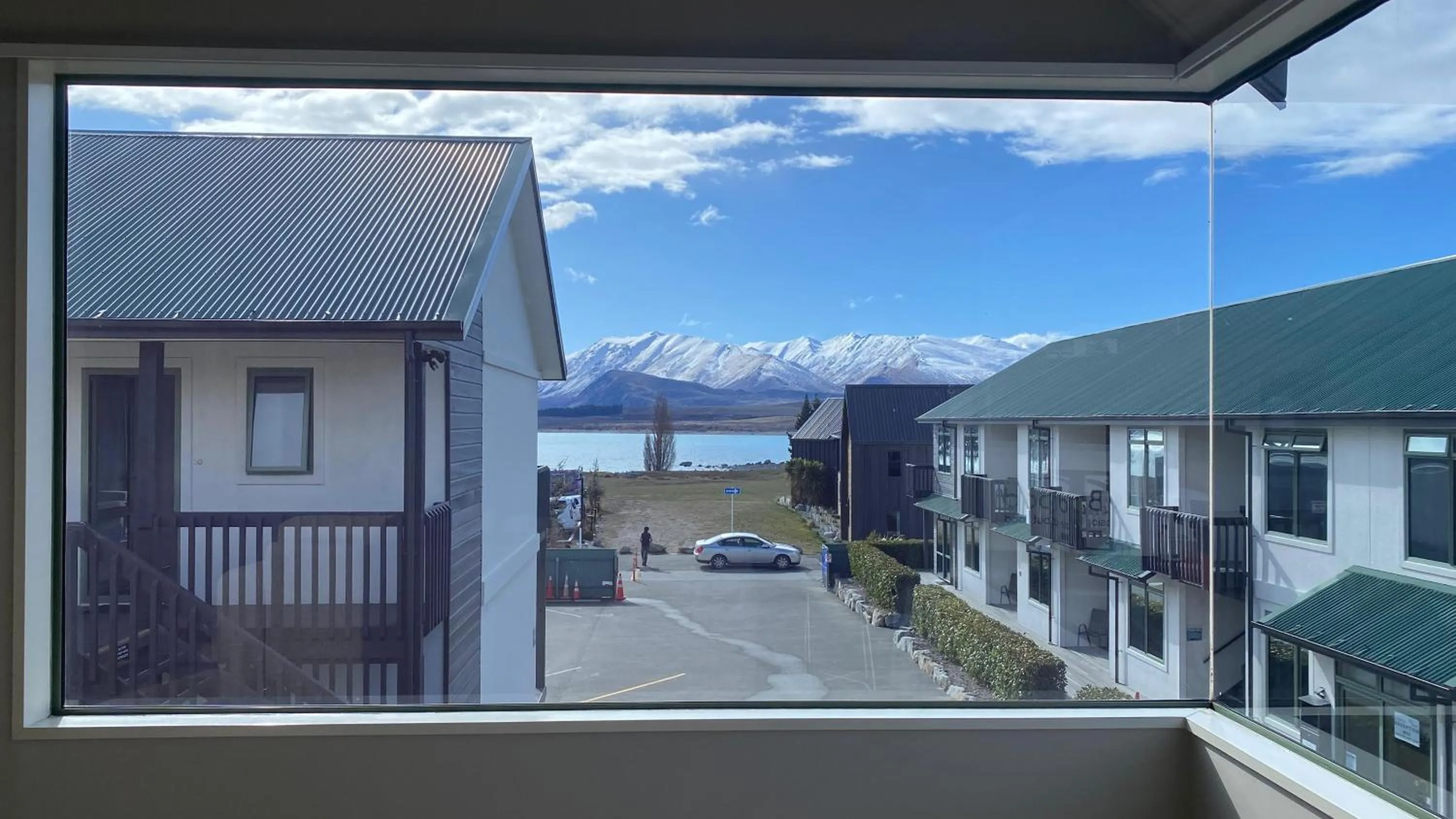 Lakeview Penthouse Two-Bedroom Apartment (Upstairs) in Lake Tekapo Village Motel