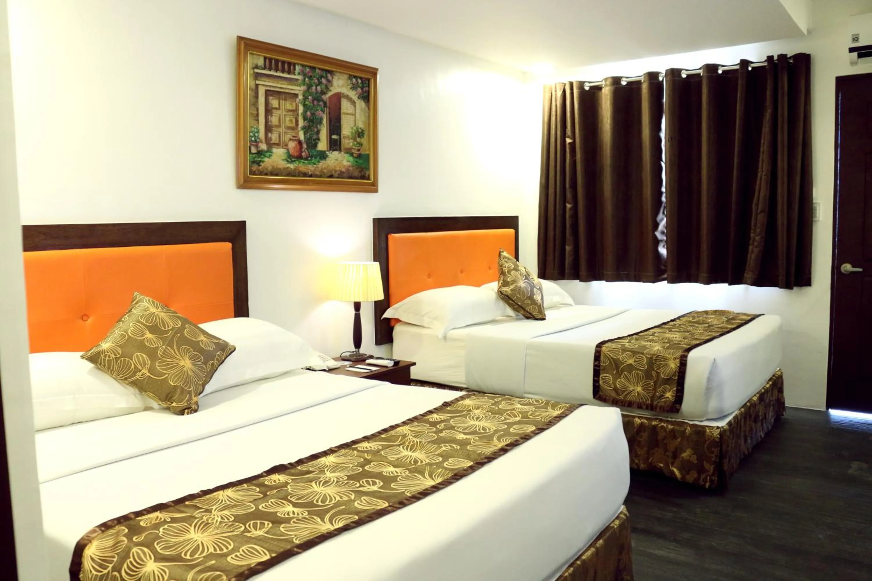 Grand Paradise Executive in Paradise Garden Hotel and Convention Center Boracay Powered by ASTON