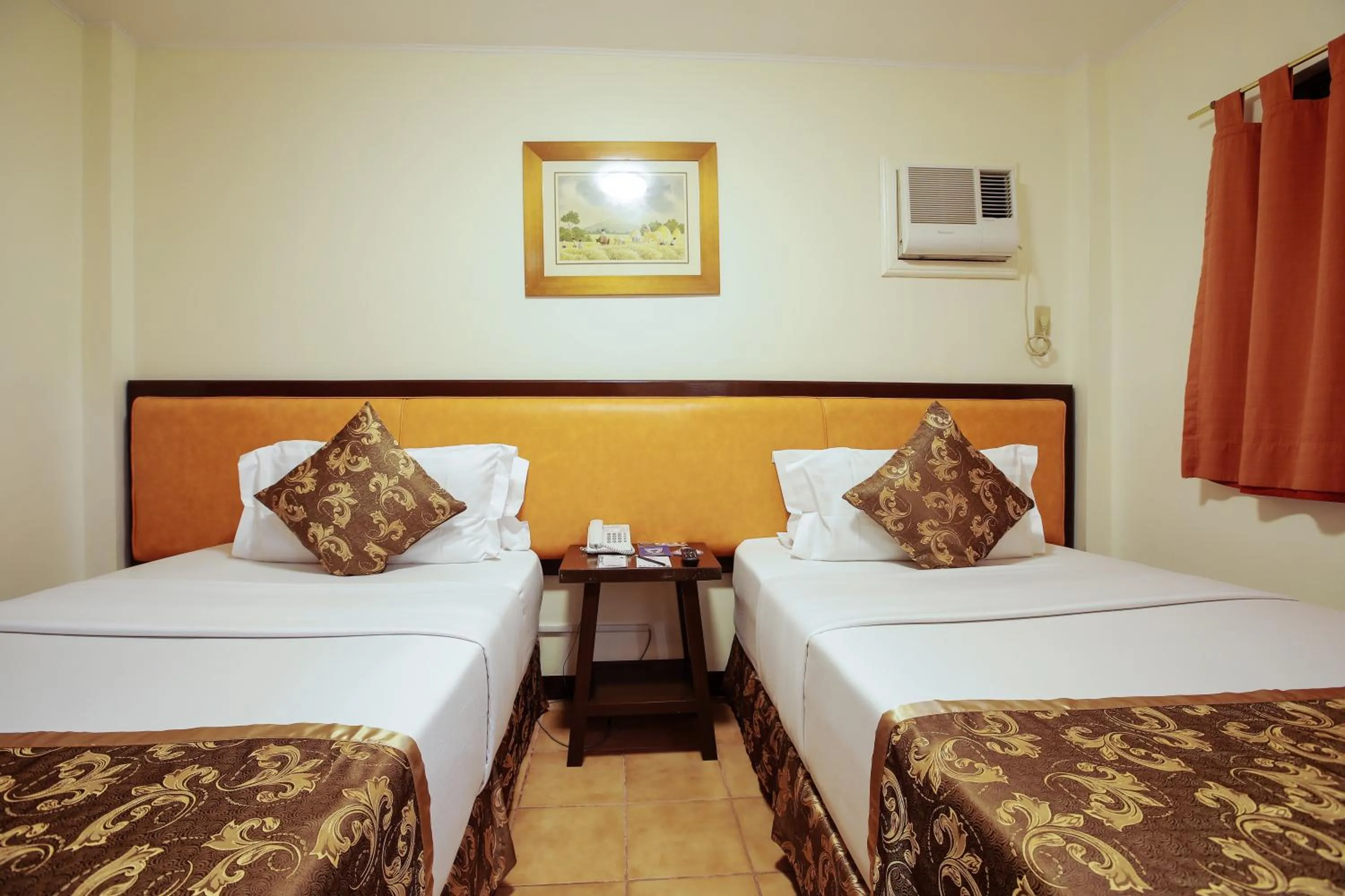 South Wing Annex Superior Room in Paradise Garden Hotel and Convention Center Boracay Powered by ASTON