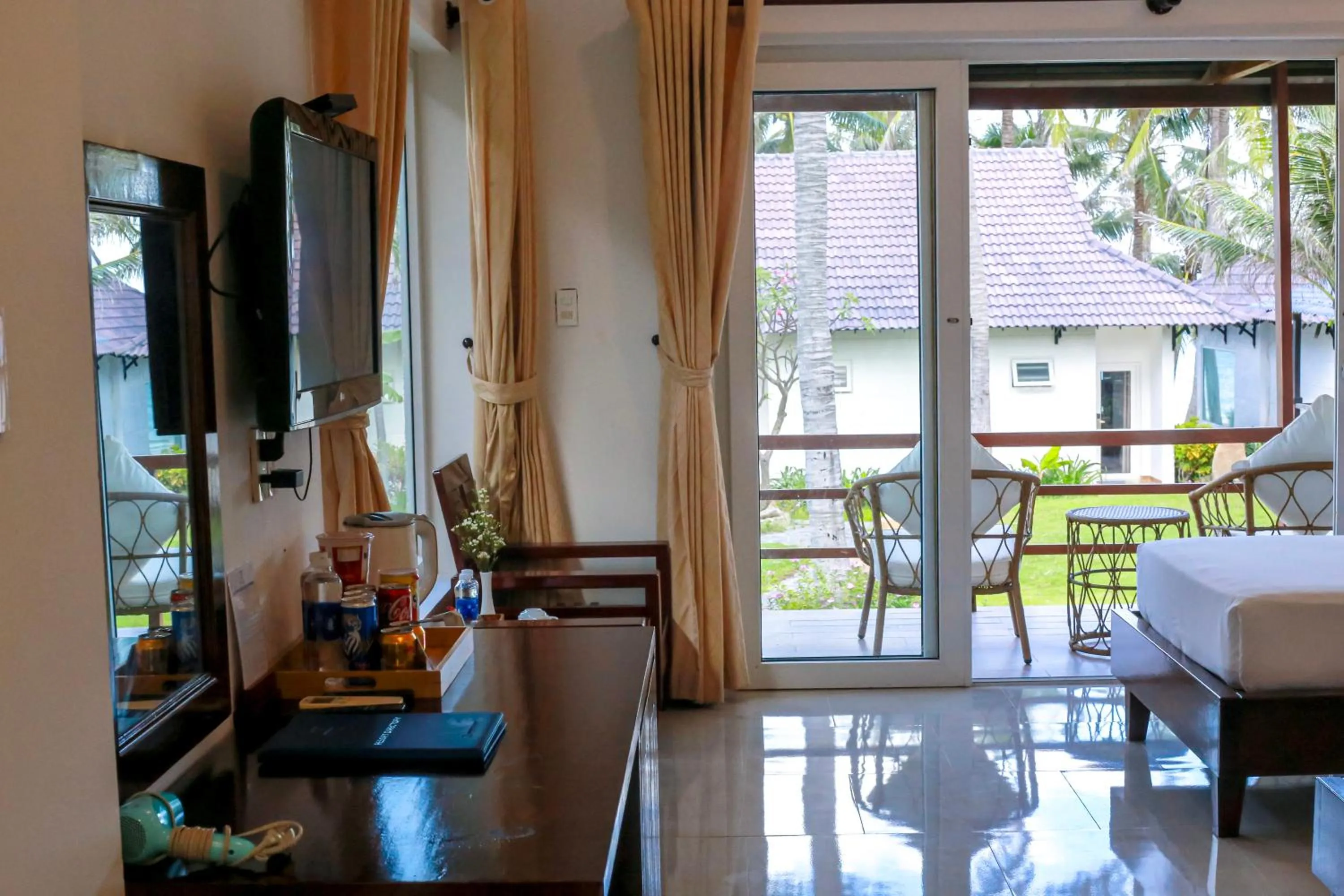 Bungalow with Garden View in Silver Beach Resort Ke Ga