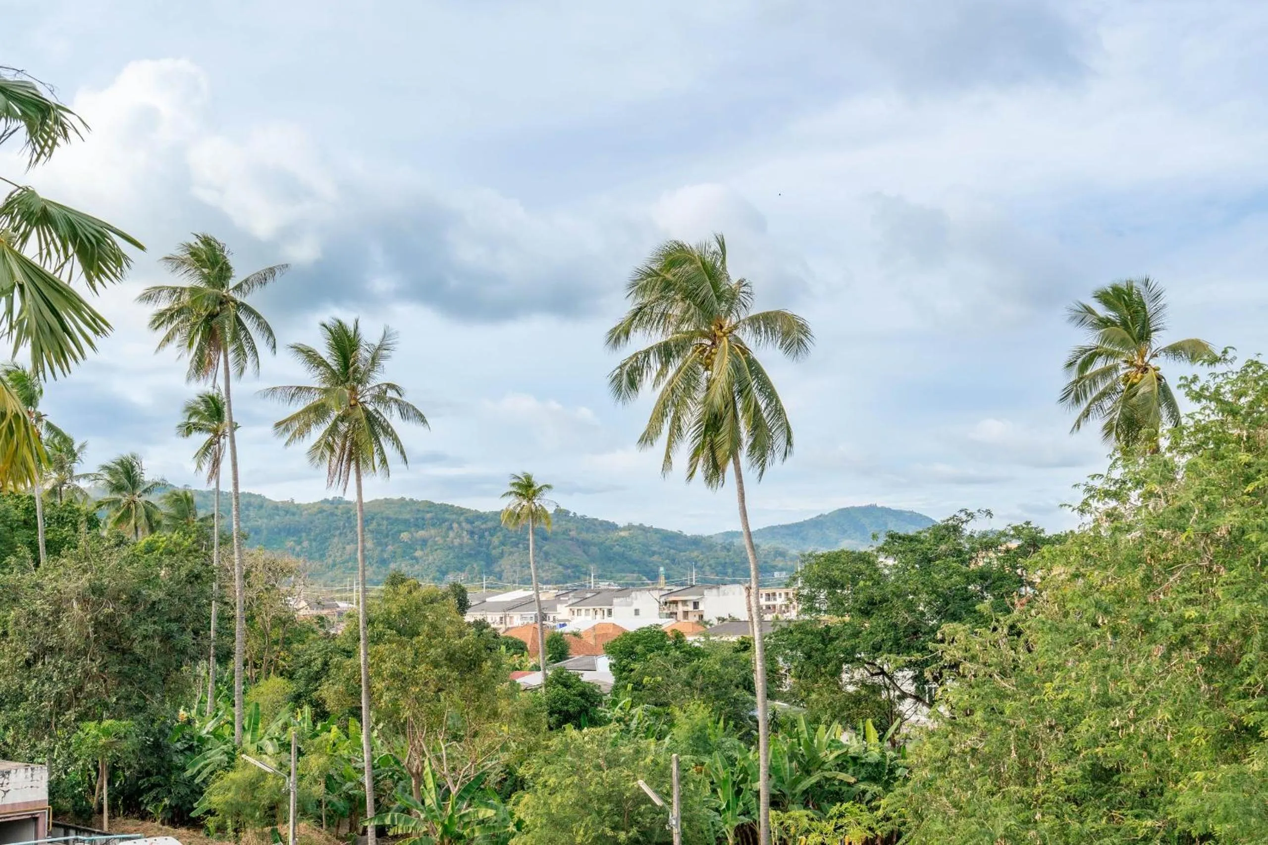 Two-Bedroom Suite in Ratana Hotel Chalong