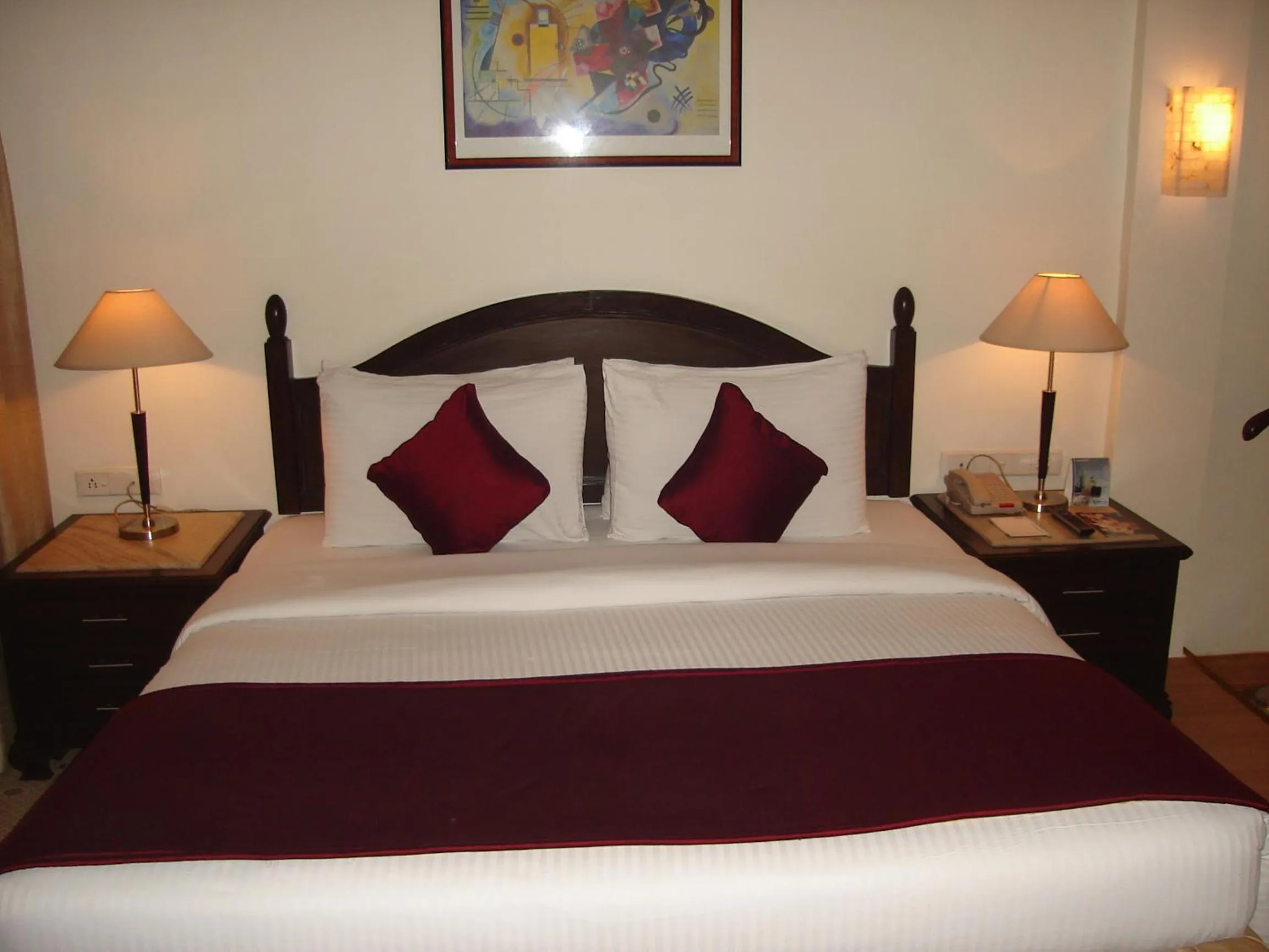 Deluxe Double Room  - single occupancy in Fortune Park Panchwati, Kolkata - Member ITC Hotels' Group