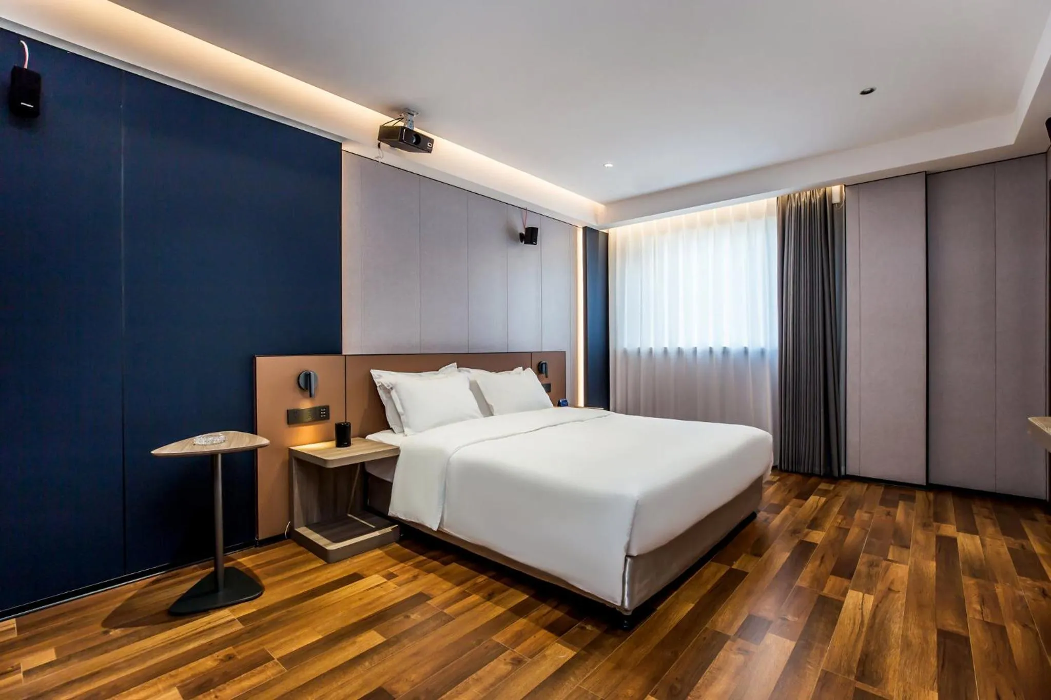 Suite in Holiday Inn Express Chengde Downtown by IHG