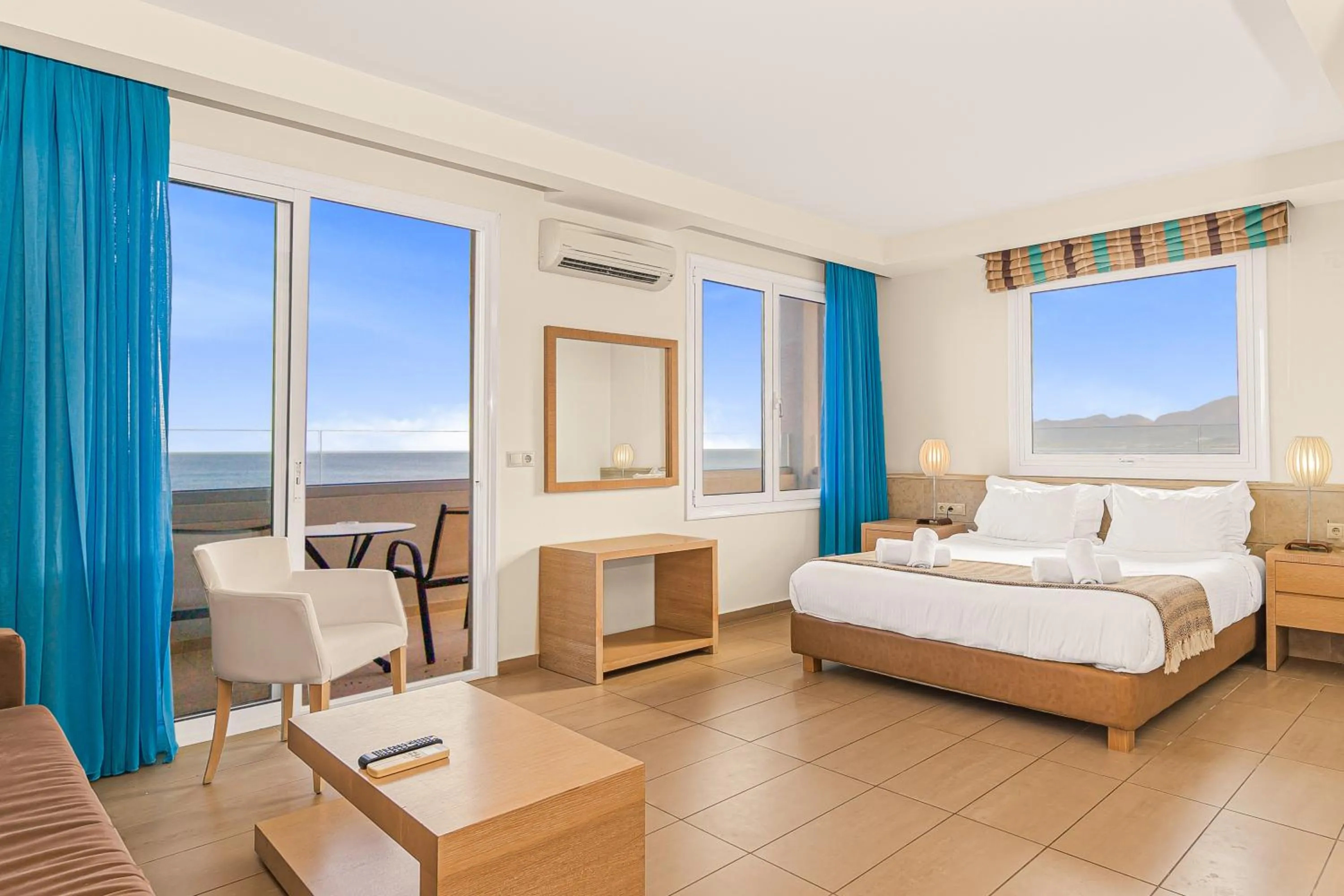 Junior Suite with Sea View in Glaros Beach Hotel