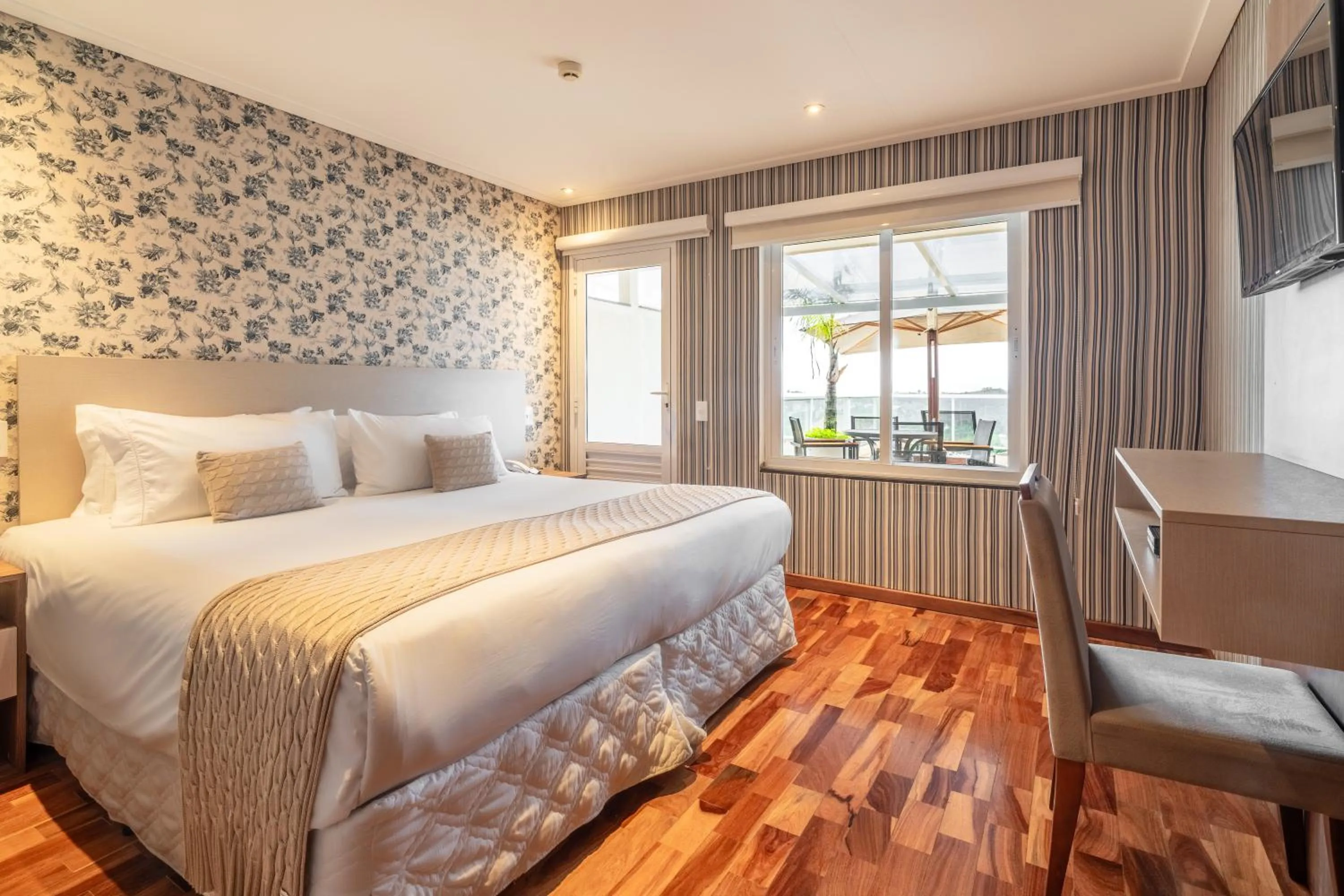 Family Room with Mountain View in Chris Park Hotel