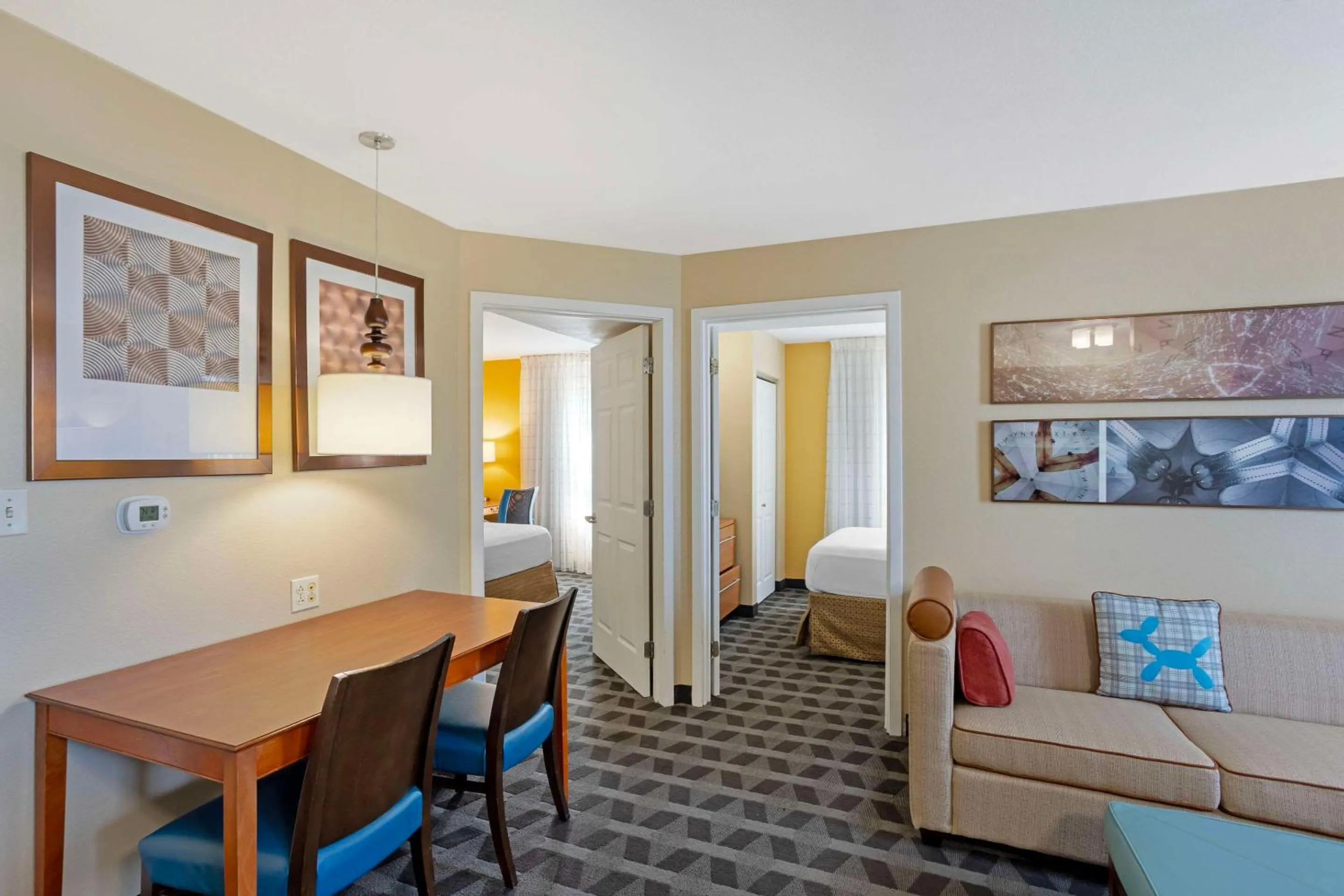 Efficiency Queen Suite with Three Queen Beds - Non Smoking in MainStay Suites Mt Laurel - Philadelphia