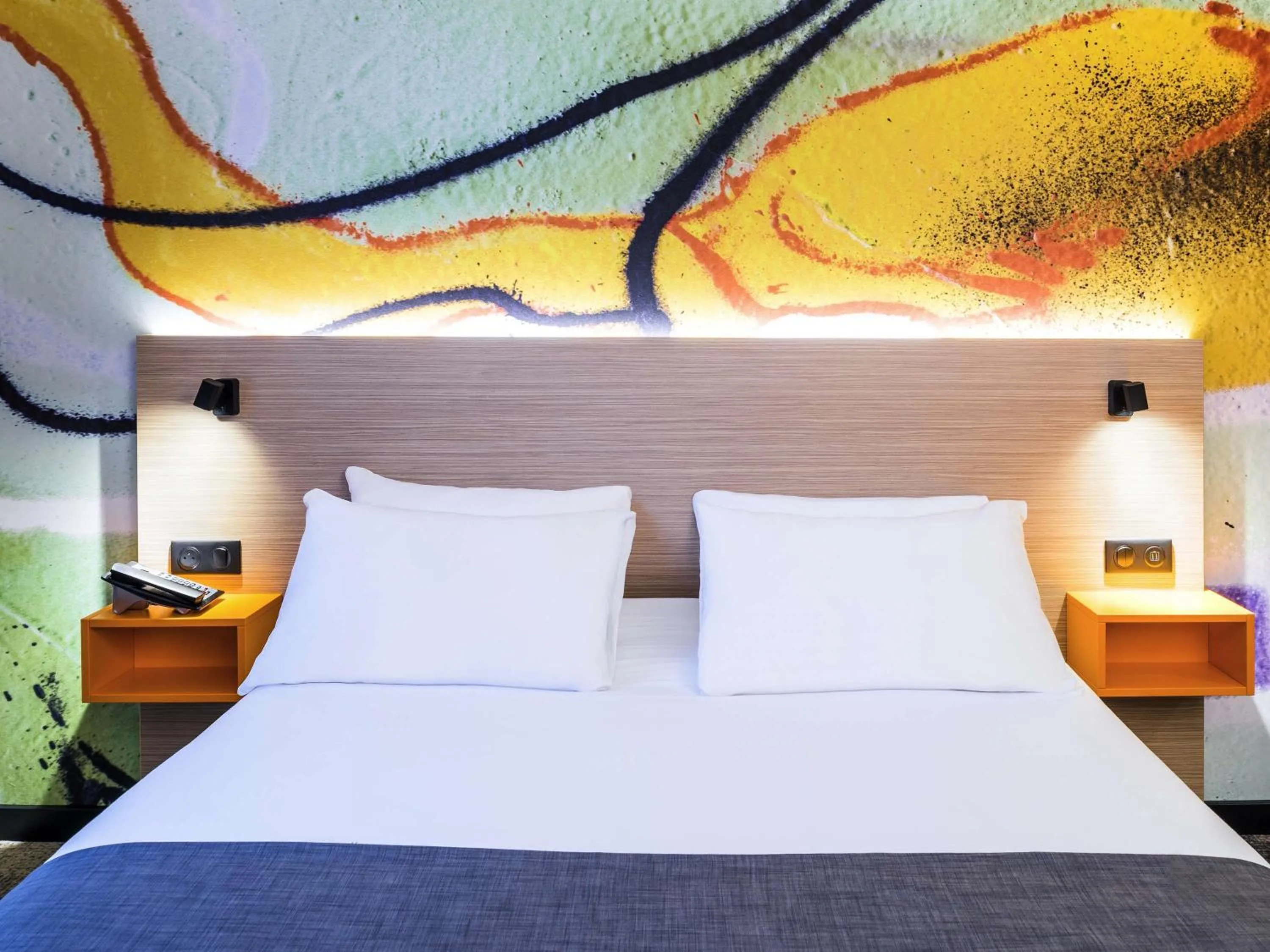 Standard Double Room in ibis Styles Clamart Gare Grand Paris