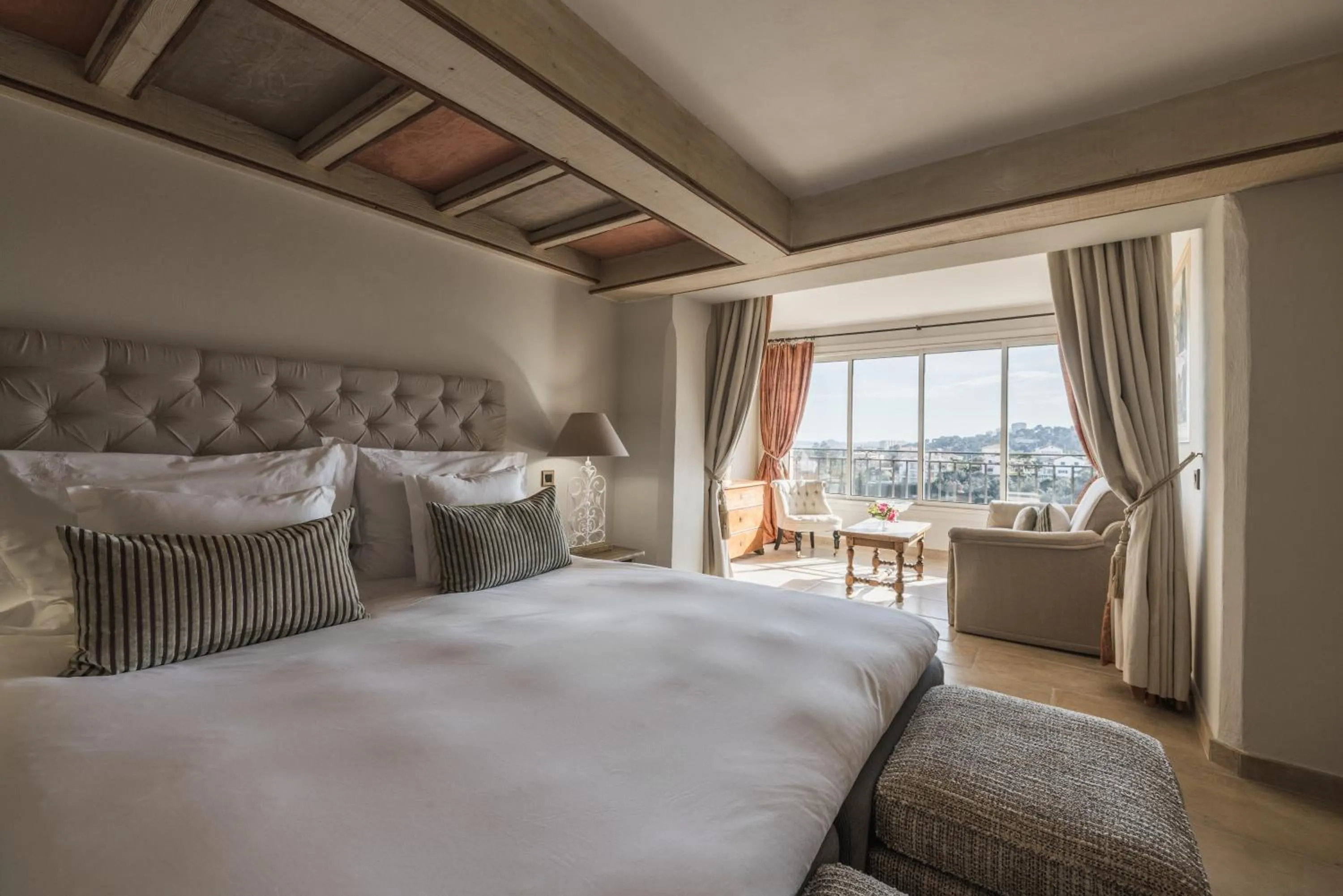 Junior Suite in Château Le Cagnard