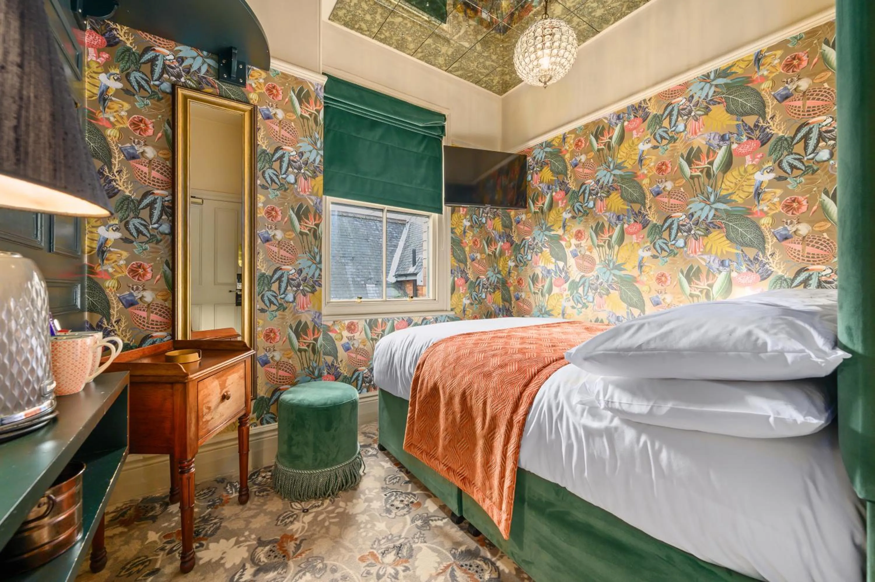 Small Queen Room in Clementine's Guest House