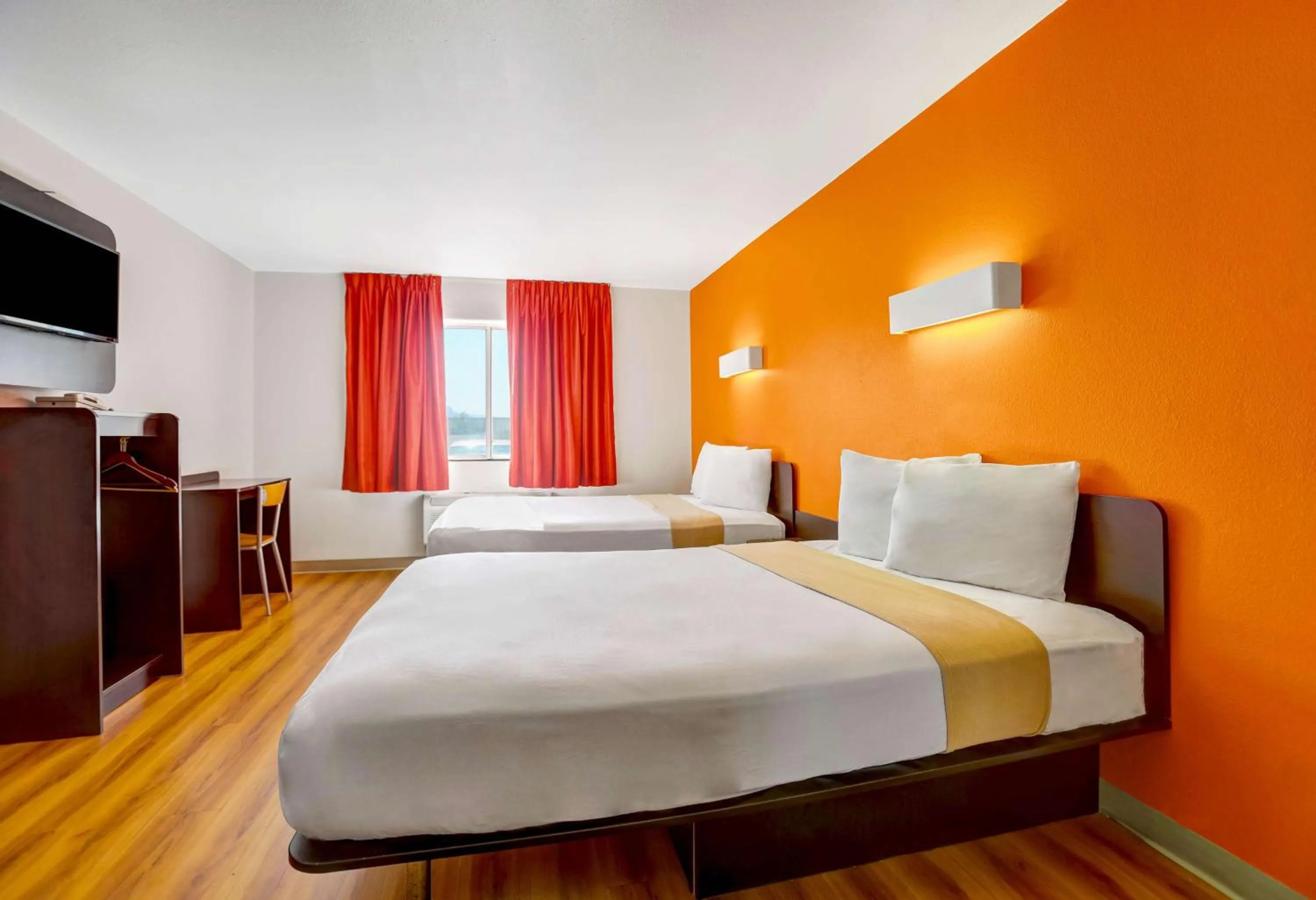 Queen Room with Two Queen Beds - Disability Access - Non-Smoking in Motel 6-Apache Junction, AZ