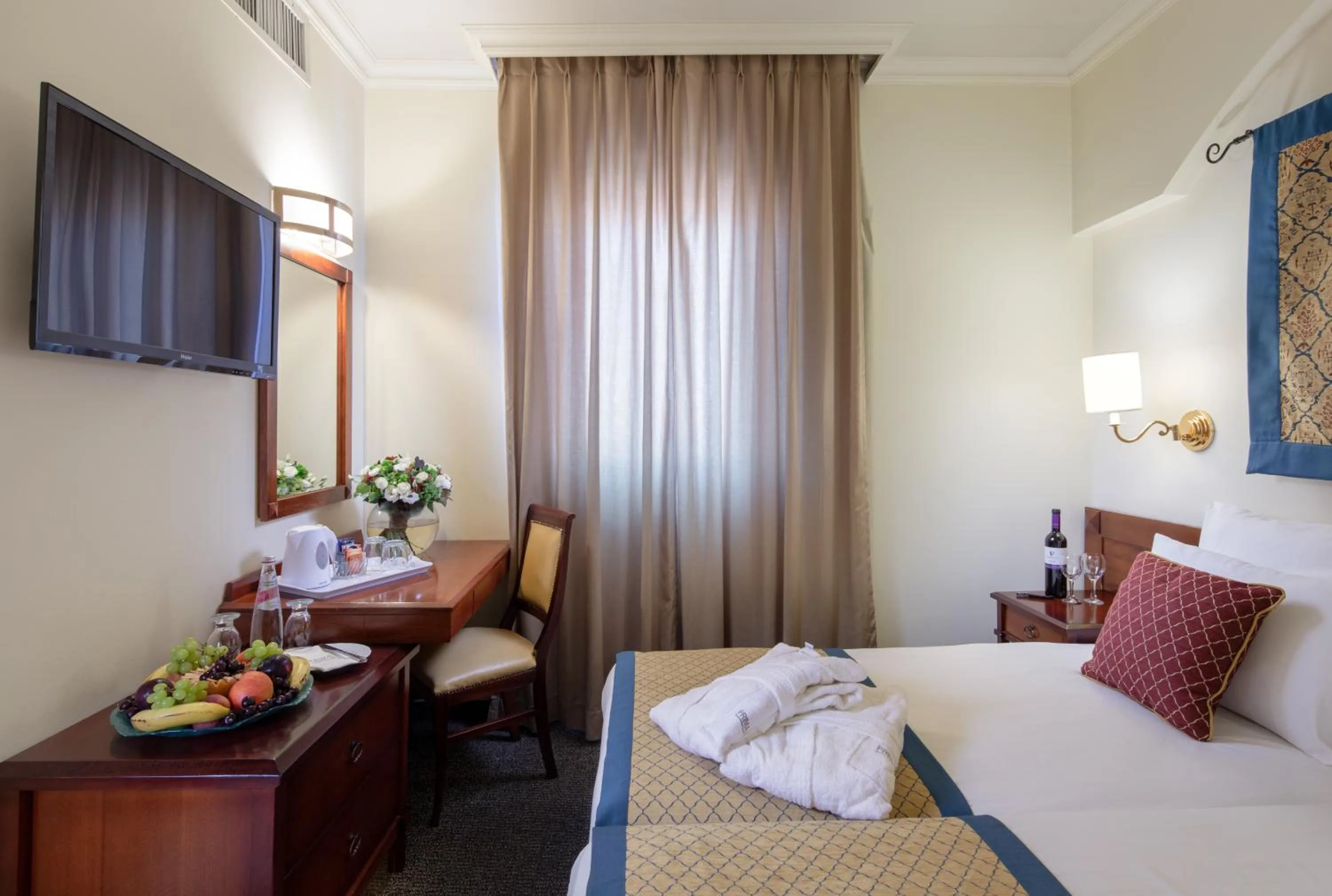 Comfort Twin Room in Prima Palace Hotel