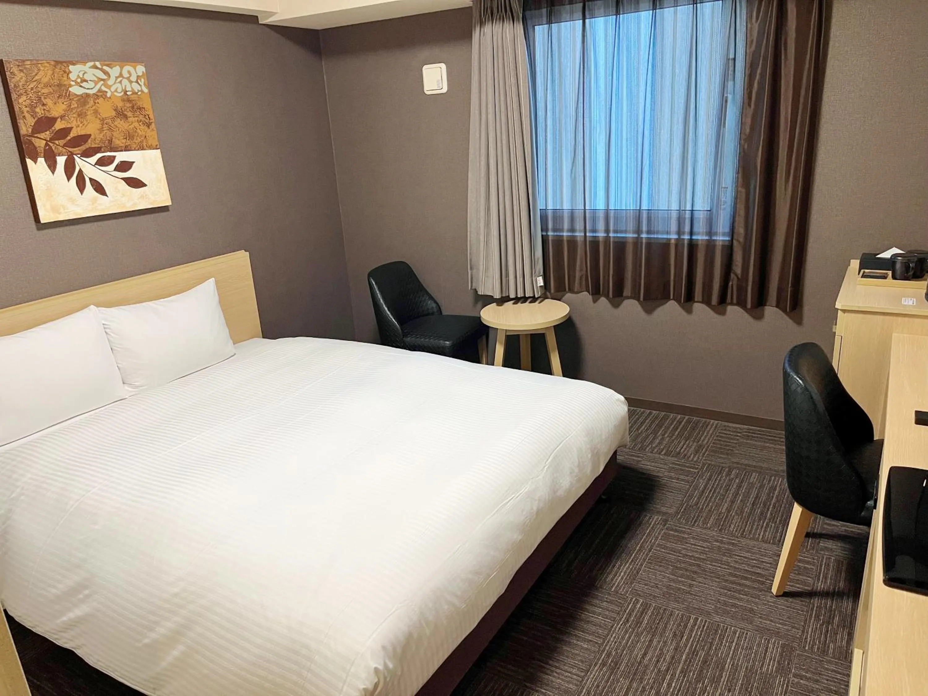 Standard Double Room - single occupancy - Smoking in Hotel Route-Inn Toyohashi Ekimae