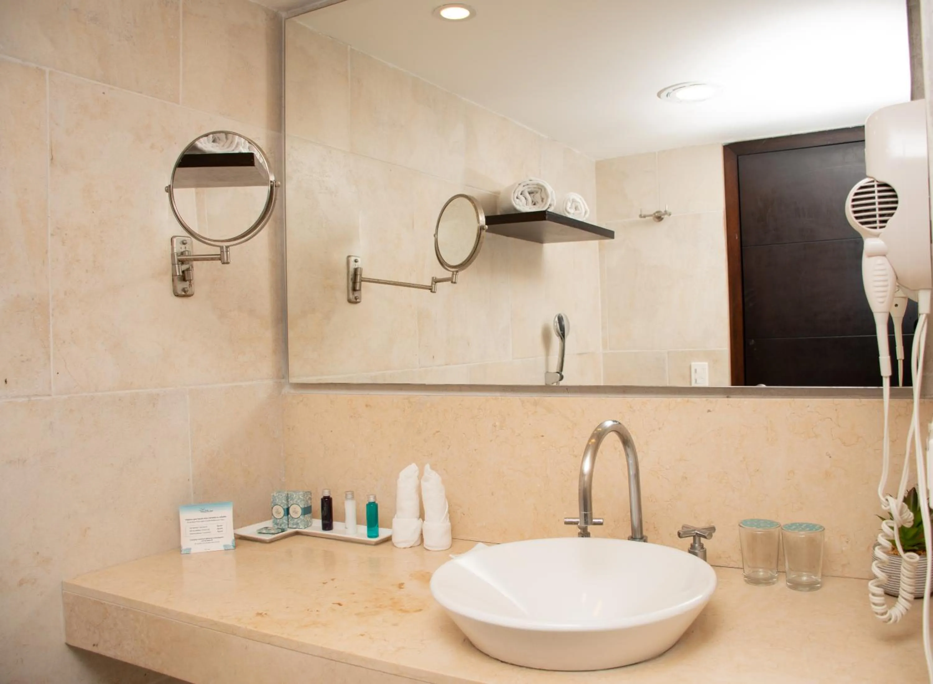 Two-Bedroom Suite in Hotel Capilla del Mar