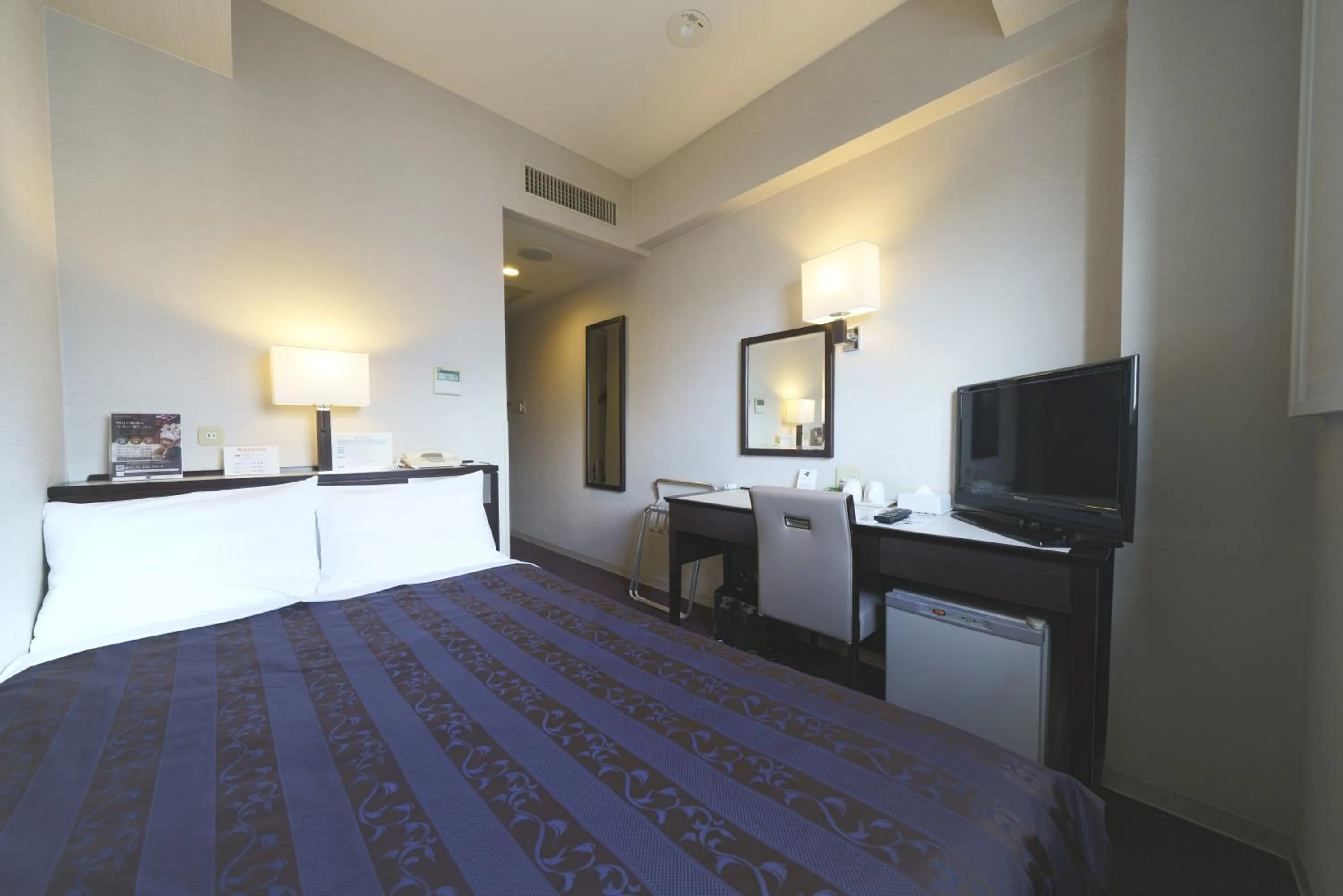 Double Room with Small Double Bed - Non-Smoking in Meitetsu Inn Nagoya Nishiki