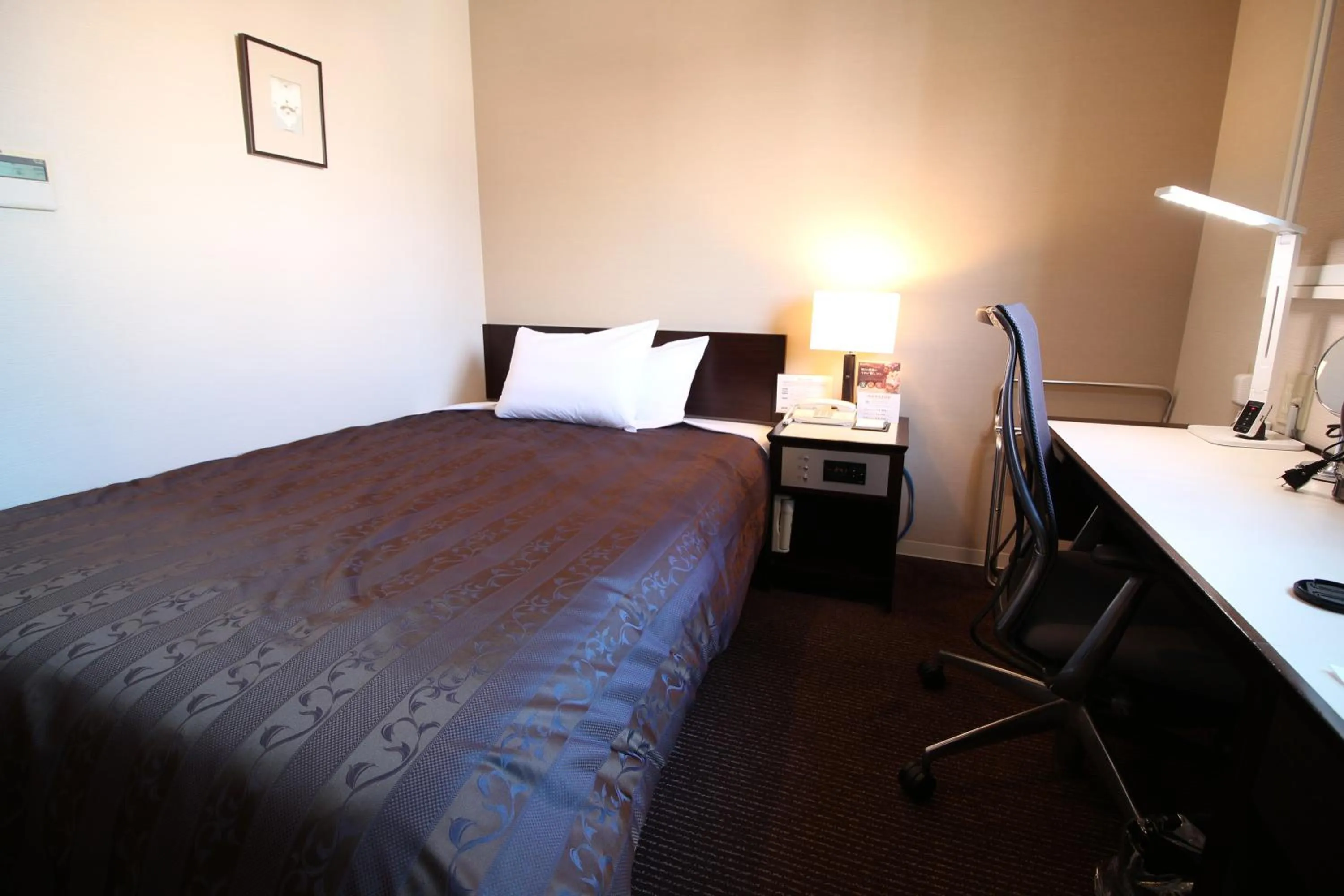 Double Room for Single Use - Non-Smoking in Meitetsu Inn Nagoya Nishiki