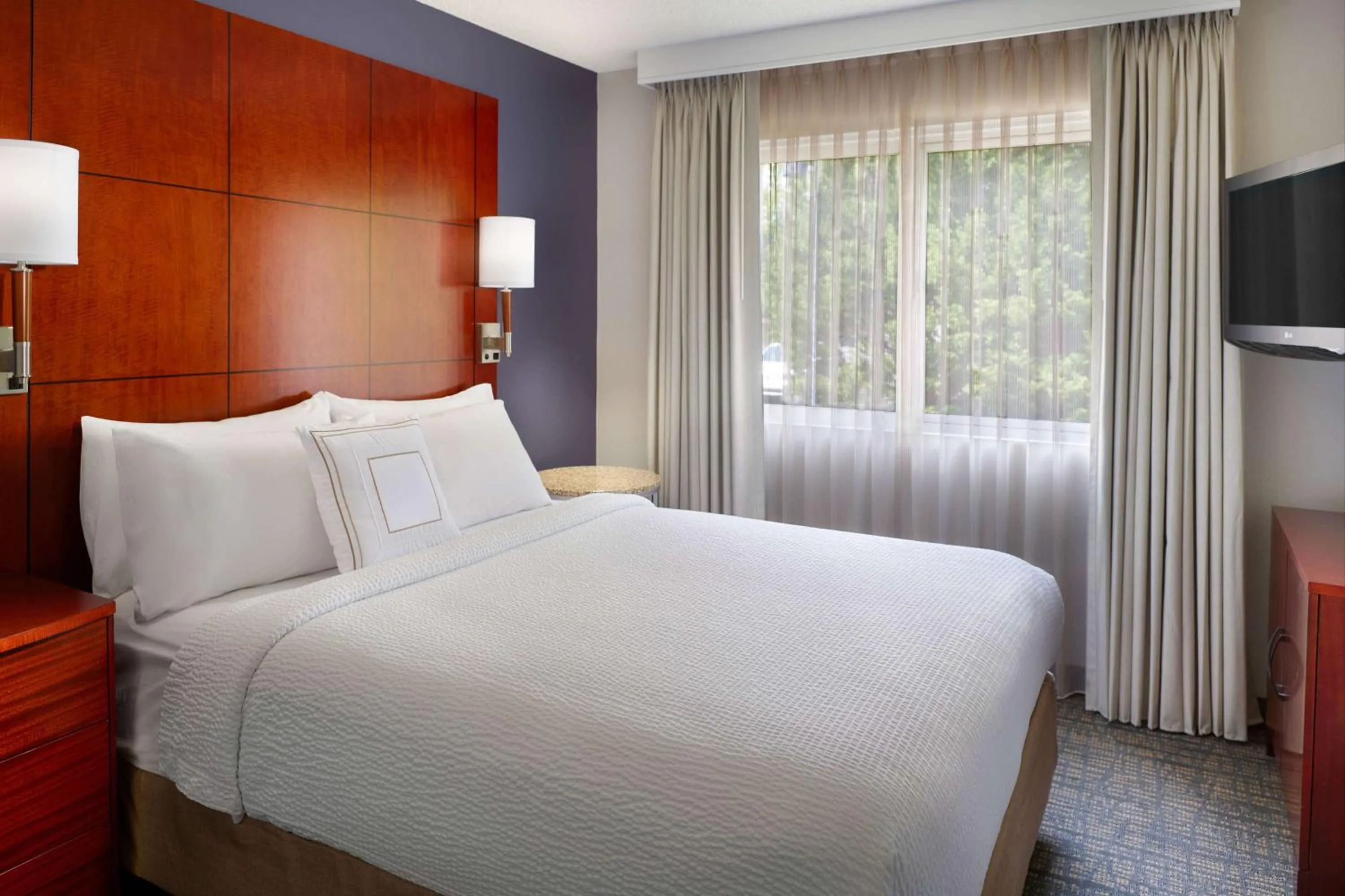 One Bedroom Suite Queen - Hearing Accessible  in Sonesta ES Suites Atlanta Alpharetta Windward