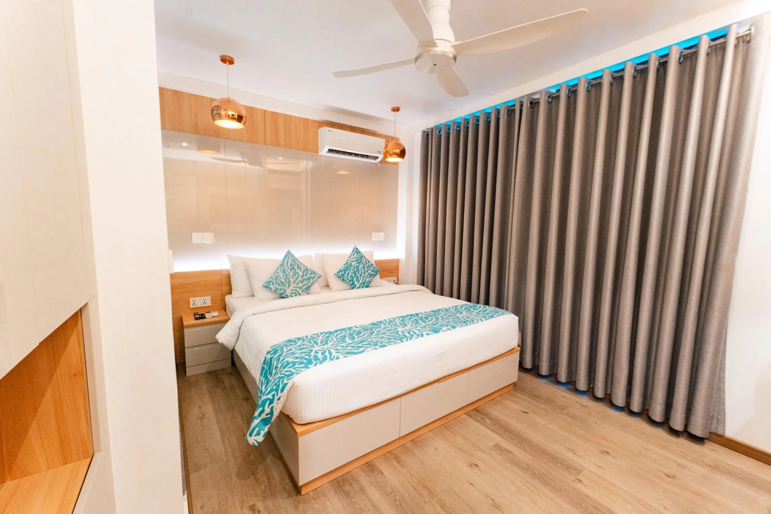 Deluxe King Room in Hotel Star Shell