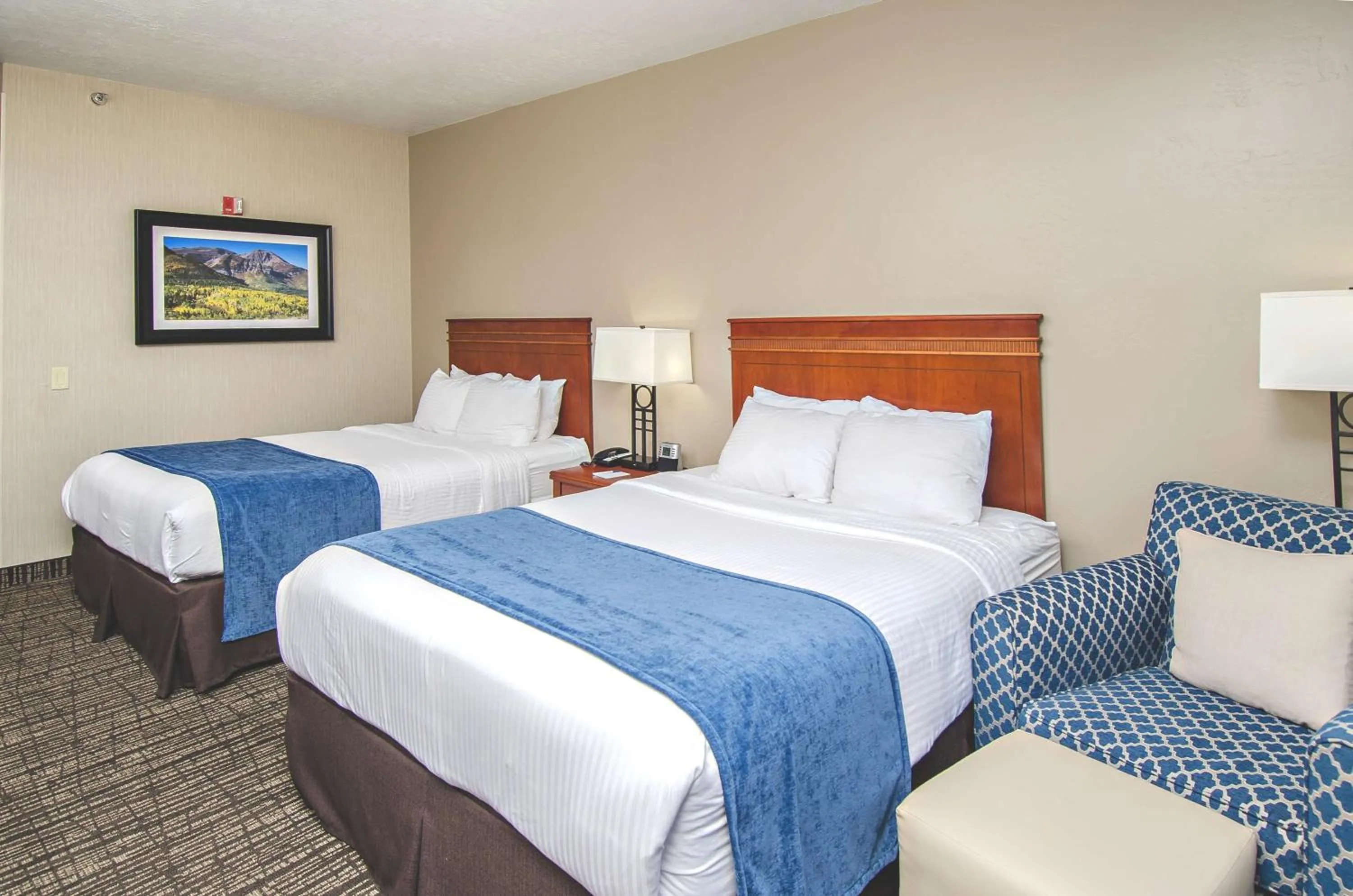 Deluxe Queen Room with Two Queen Beds in Best Western Timpanogos Inn