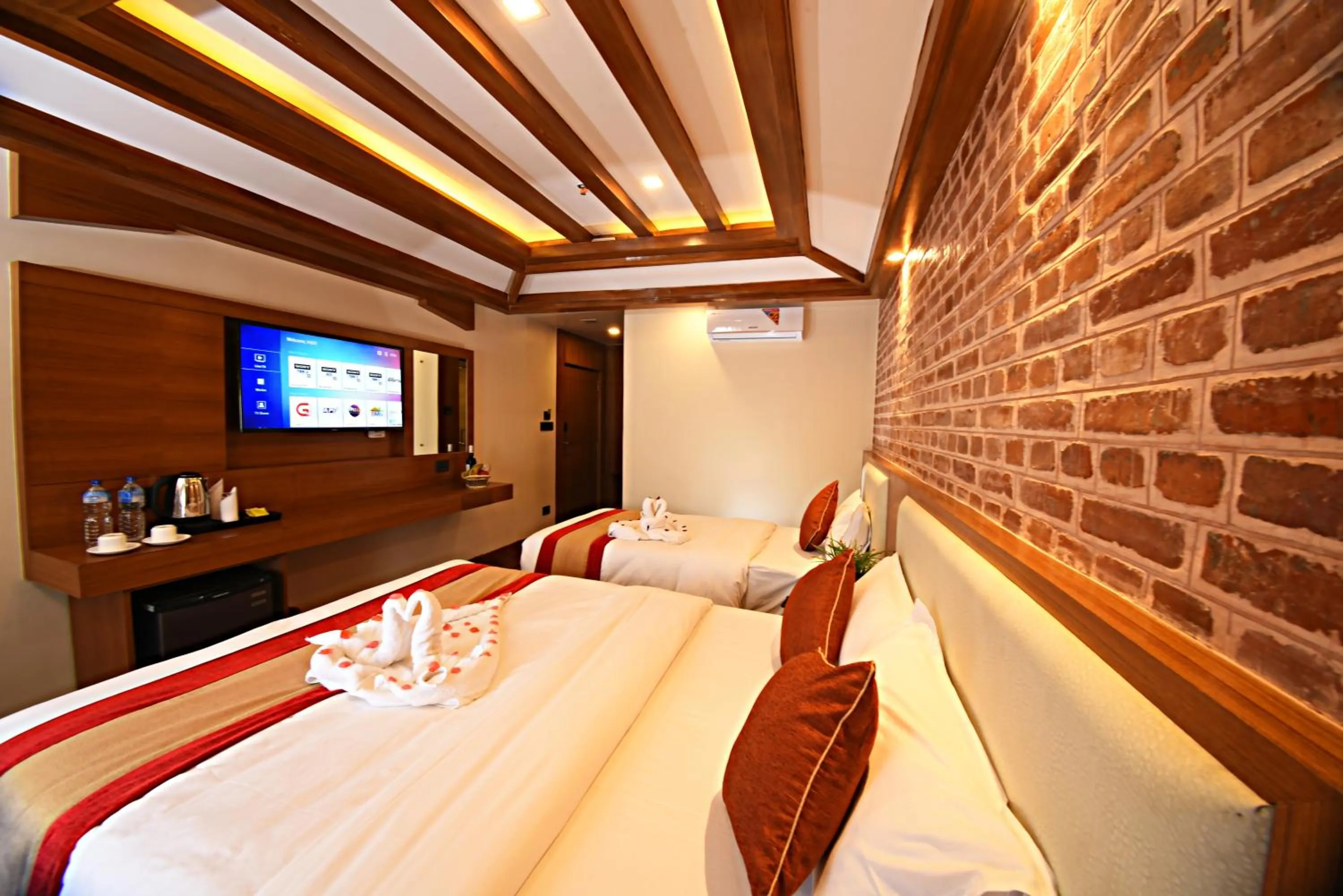 Superior Family Room in Hotel Thamel Park