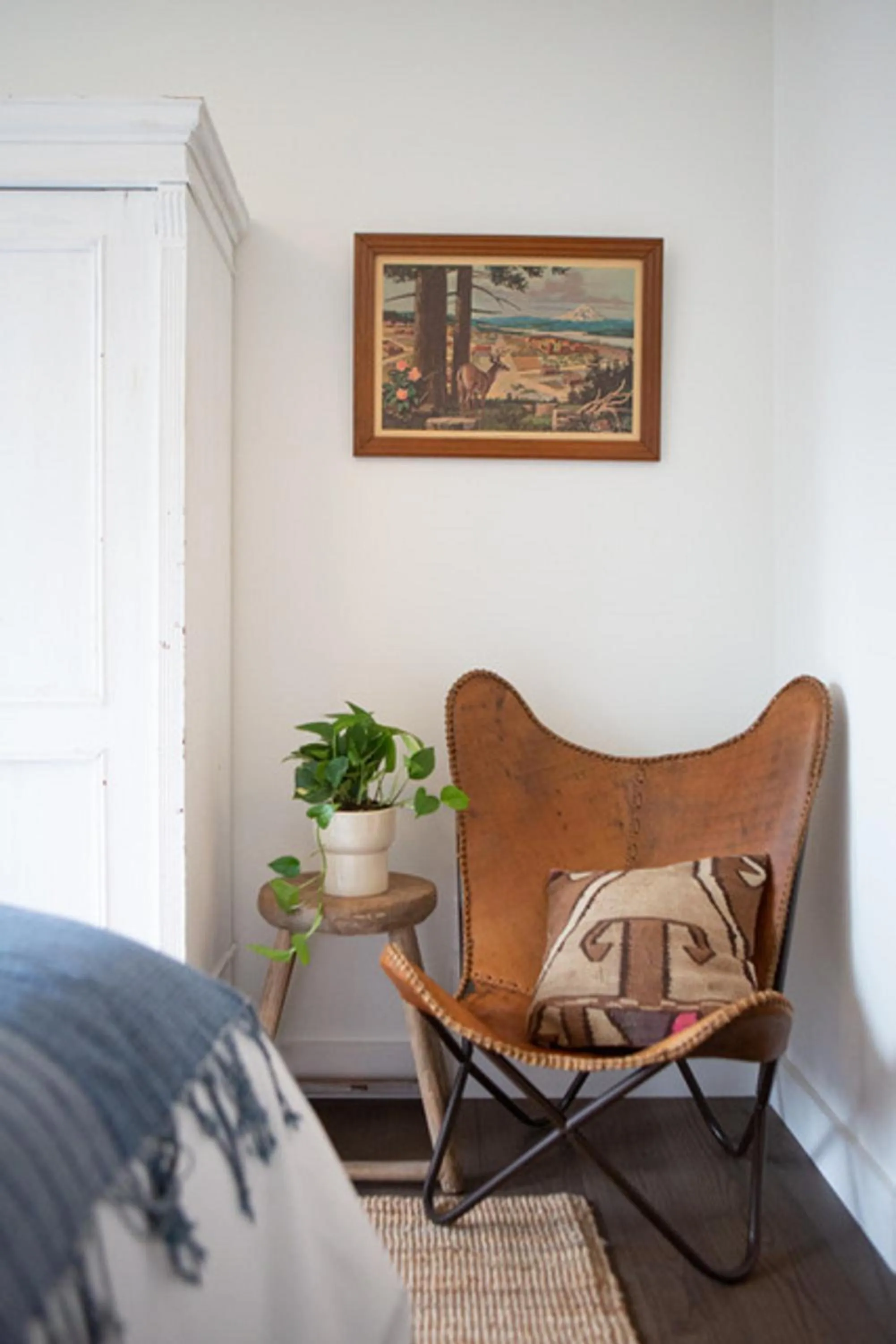 Queen Room in RubyJune Inn