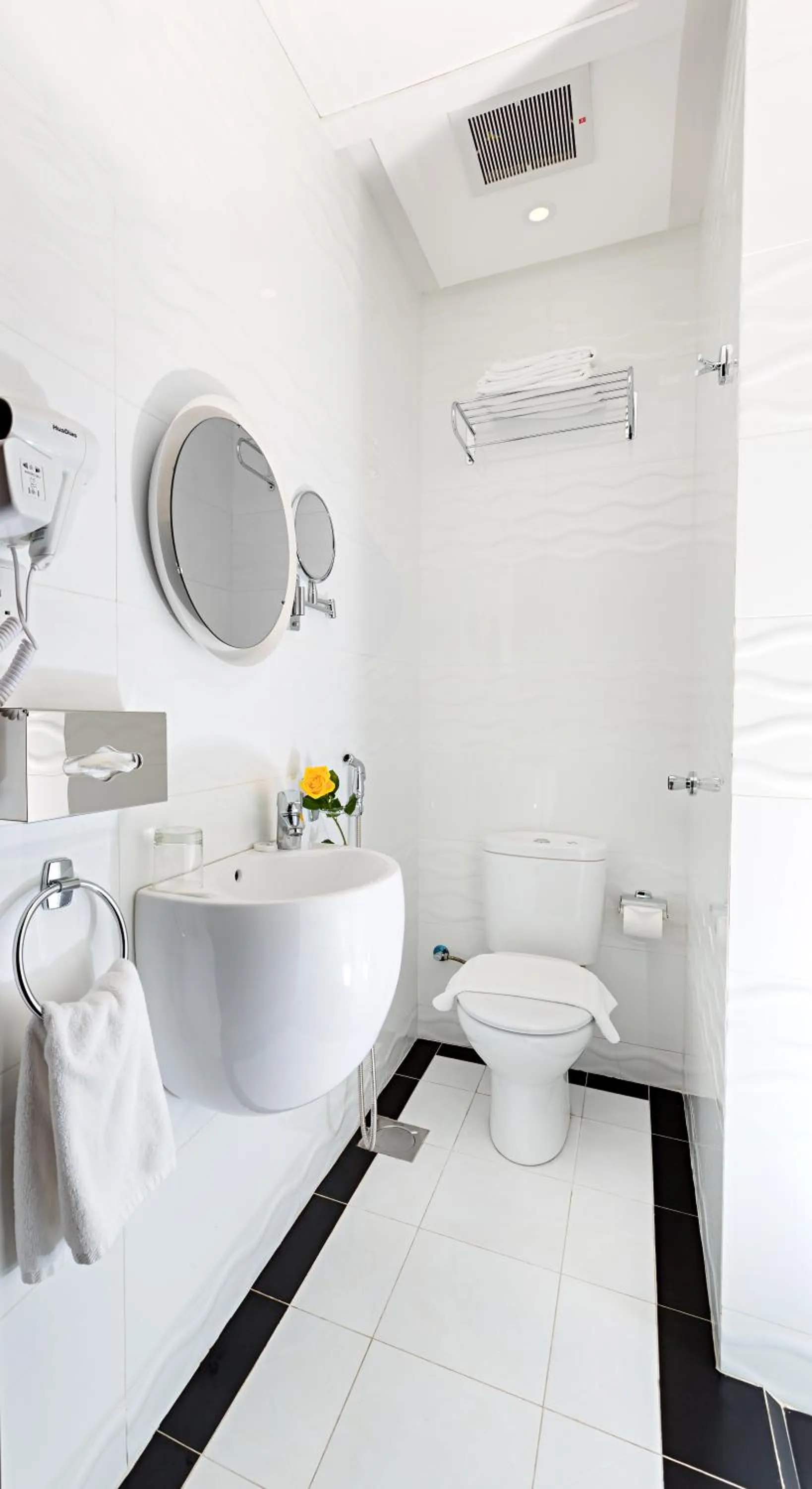 Deluxe Junior Suite in Sun Park Hotel Suites