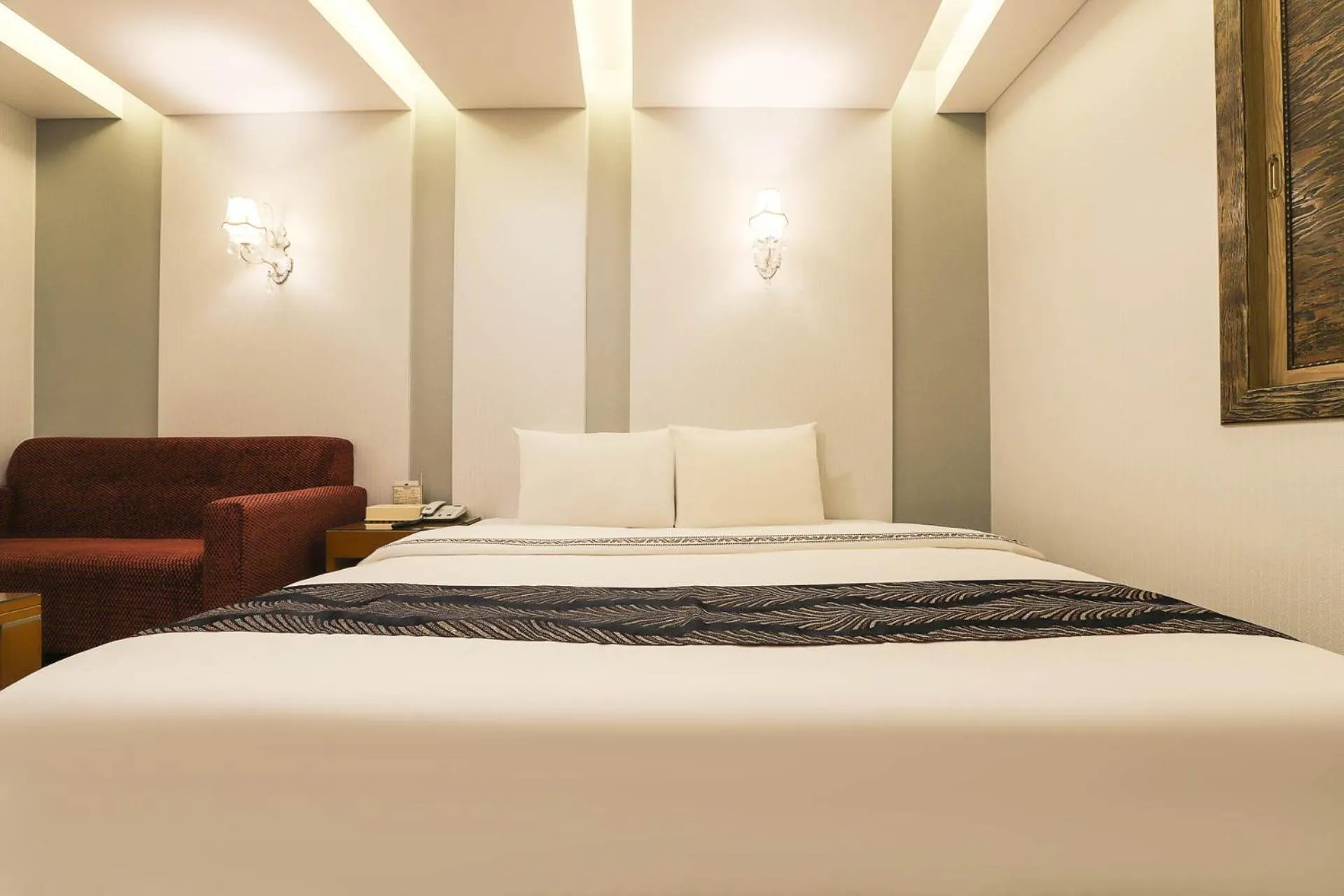 Superior Double Room in Amour Hotel