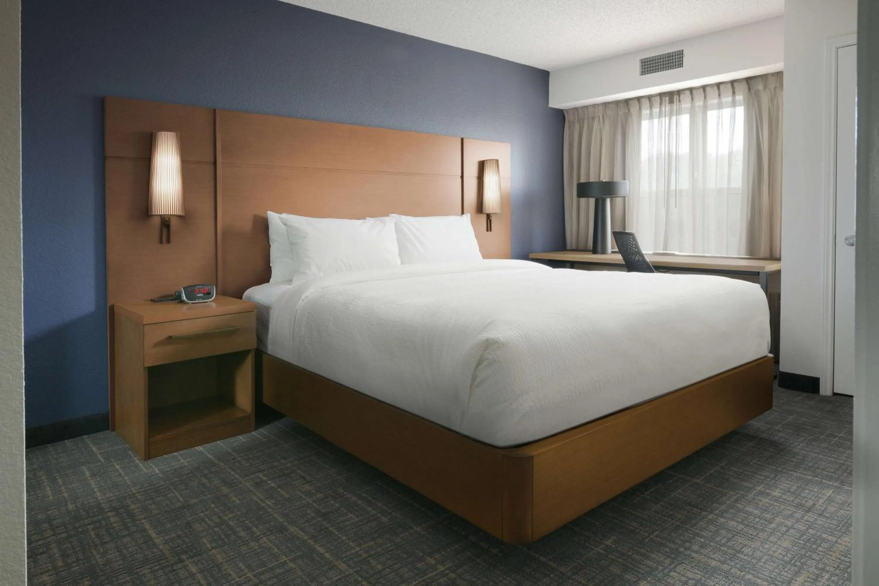 One-Bedroom King Suite - Non-Smoking in Sonesta ES Suites Fort Worth Fossil Creek