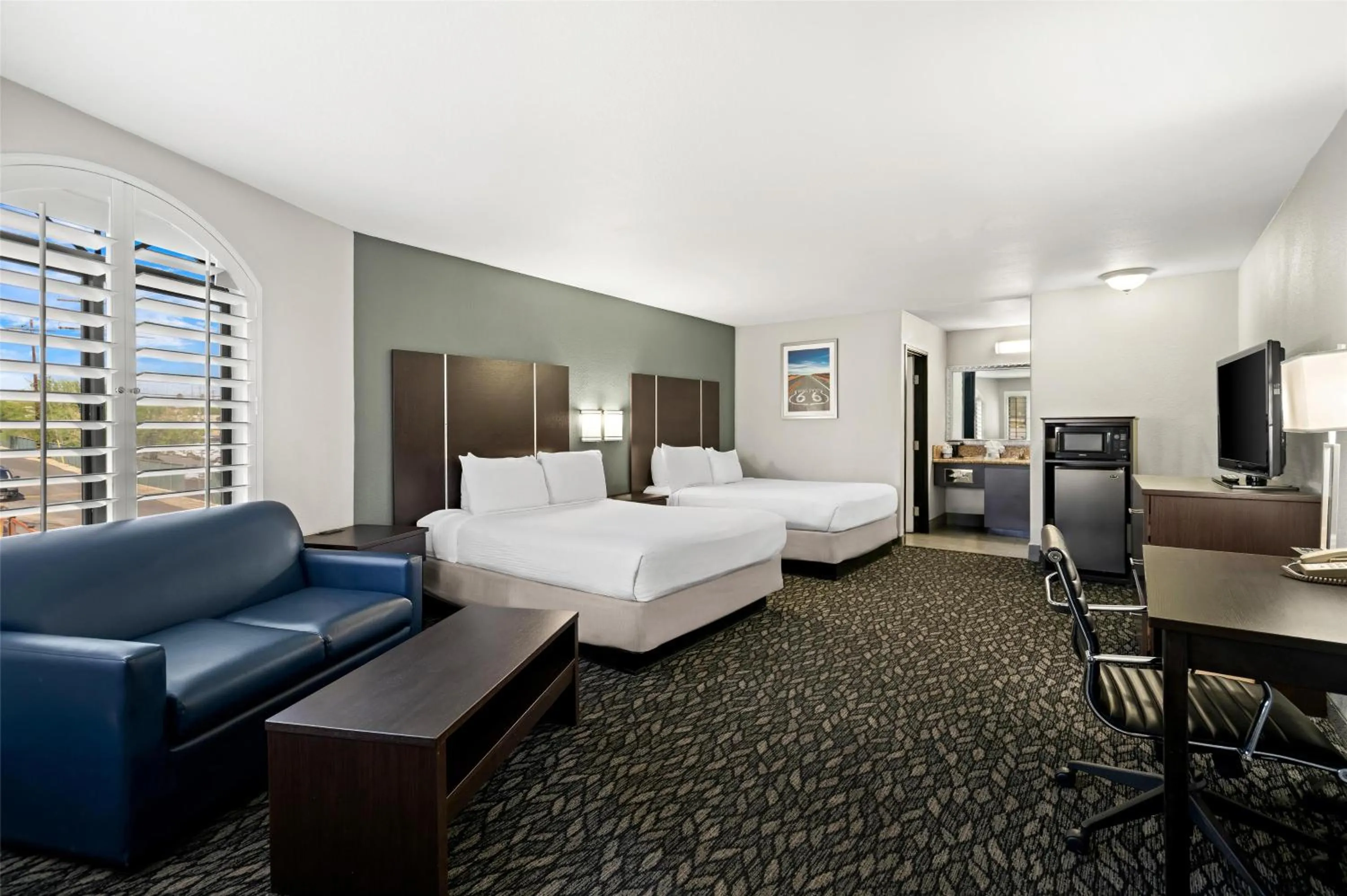 Queen Room with Two Queen Beds - Disability Access/Non-Smoking in Best Western Desert Villa Inn