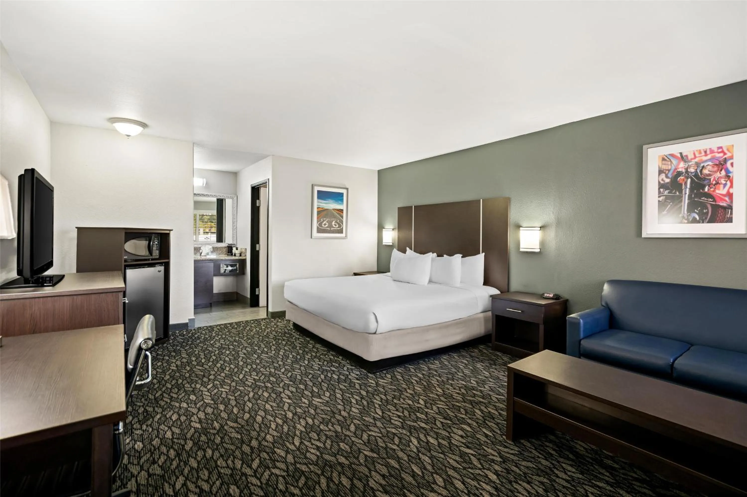 Deluxe King Room - Non-Smoking in Best Western Desert Villa Inn