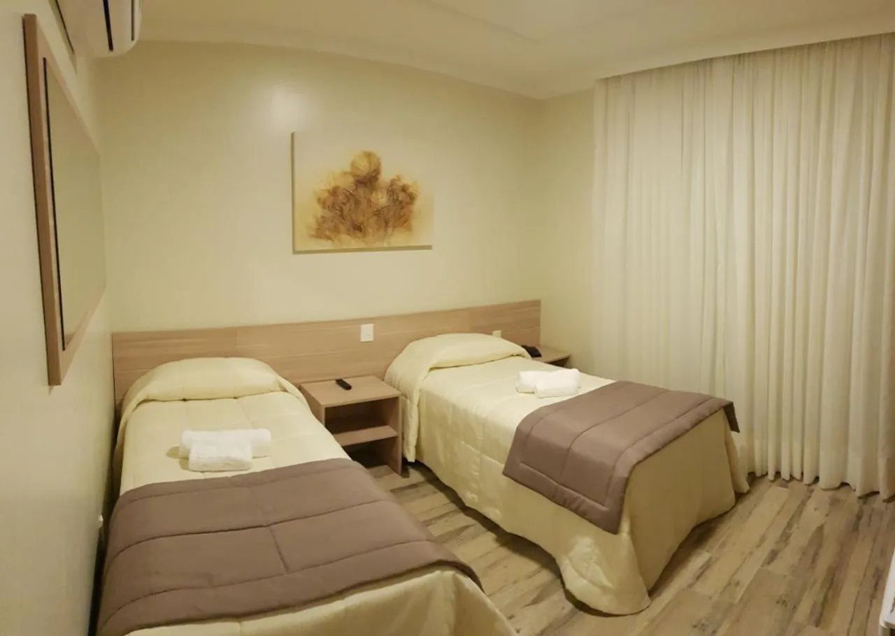 Deluxe Twin Room in Sky Serra Hotel